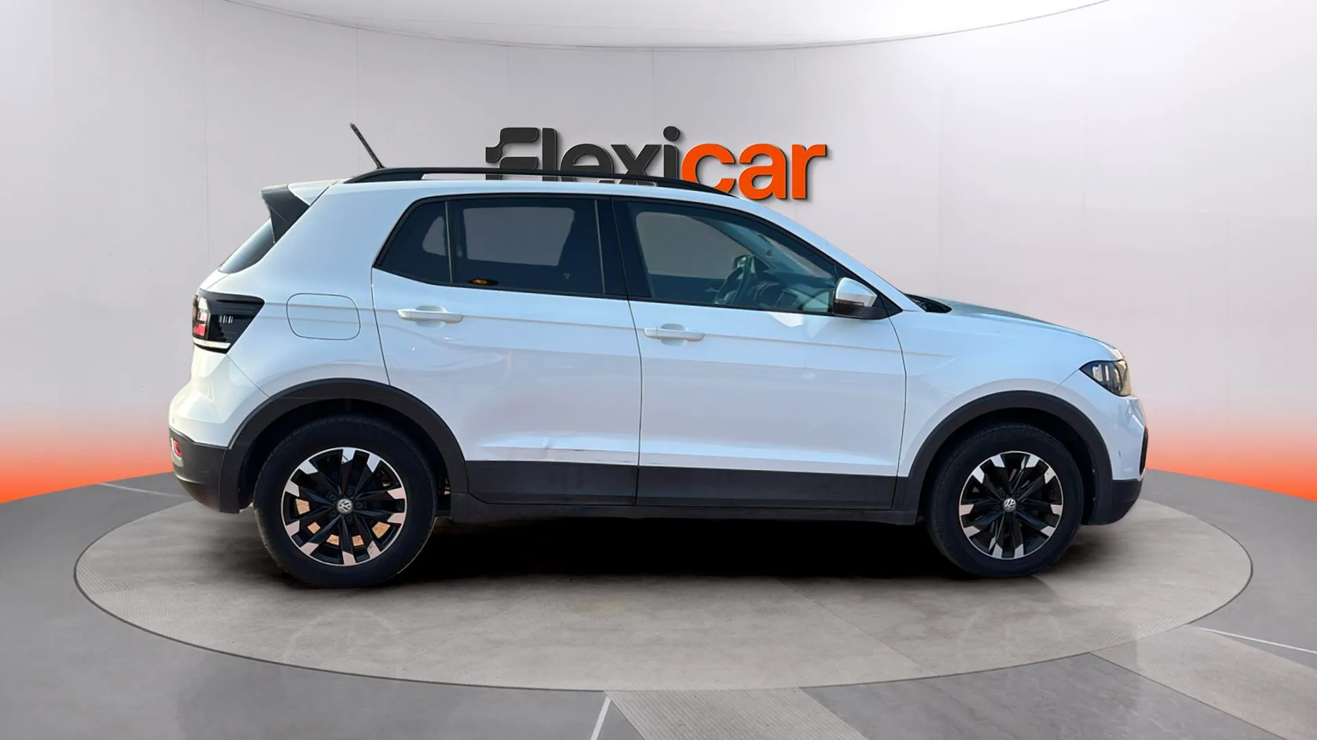 Volkswagen T-Cross Advance 1.0 TSI - foto 8