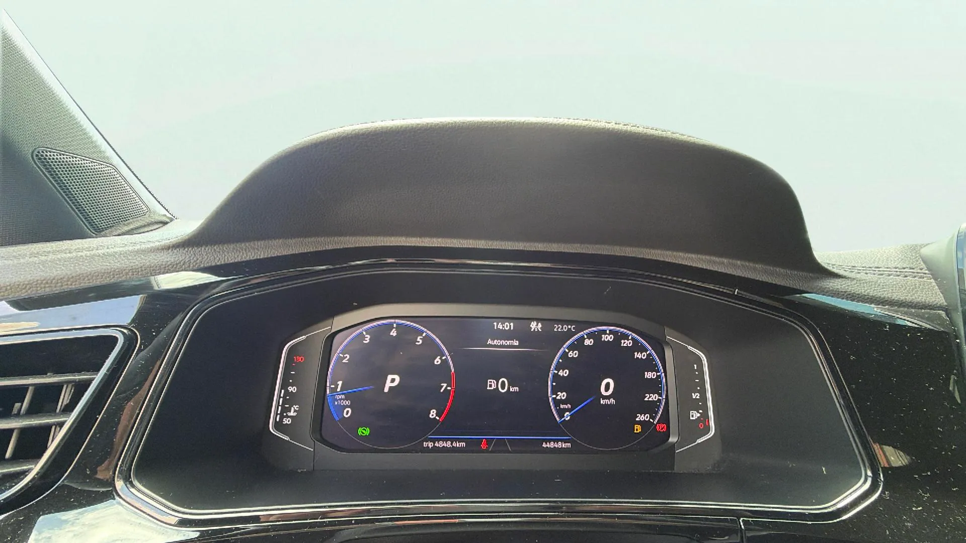 Volkswagen T-Roc R-Line 1.5 TSI DSG - foto 9