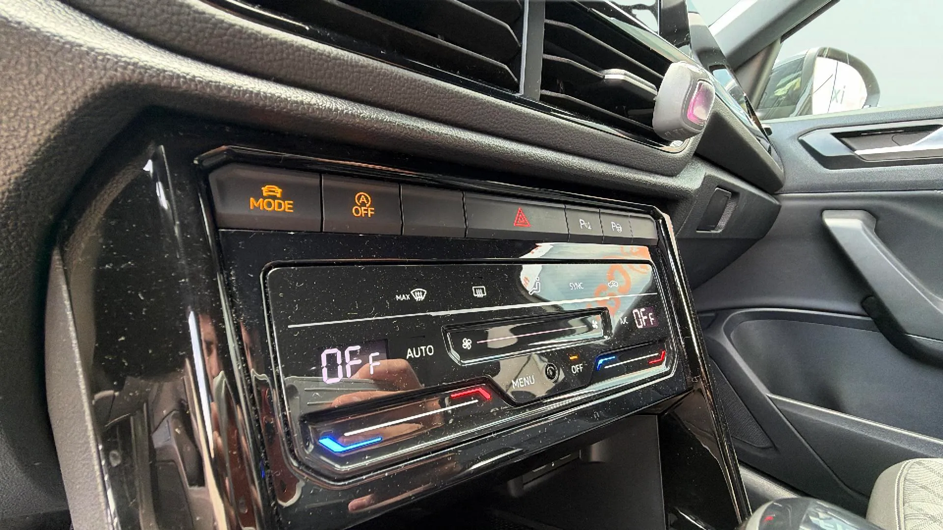 Volkswagen T-Roc R-Line 1.5 TSI DSG - foto 13