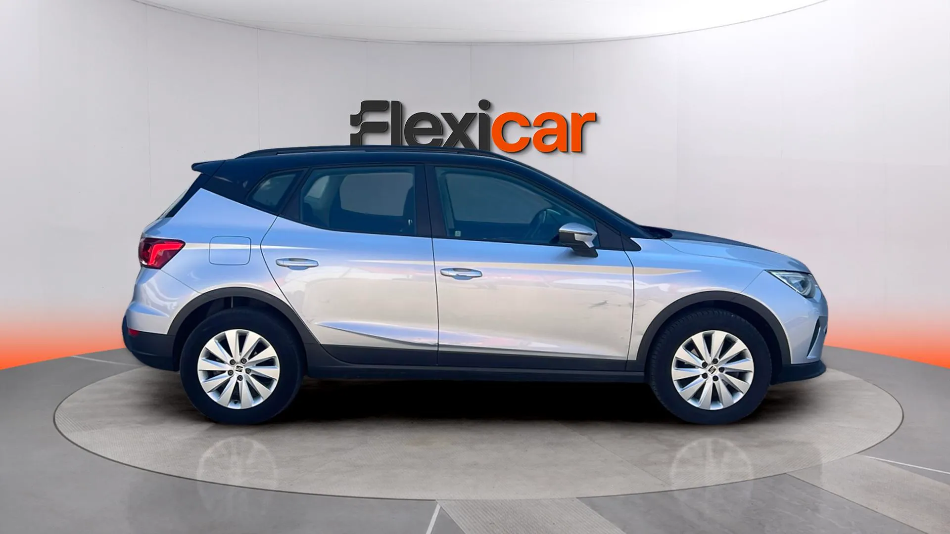 SEAT Arona 1.0 TSI DSG Style XM - foto 2