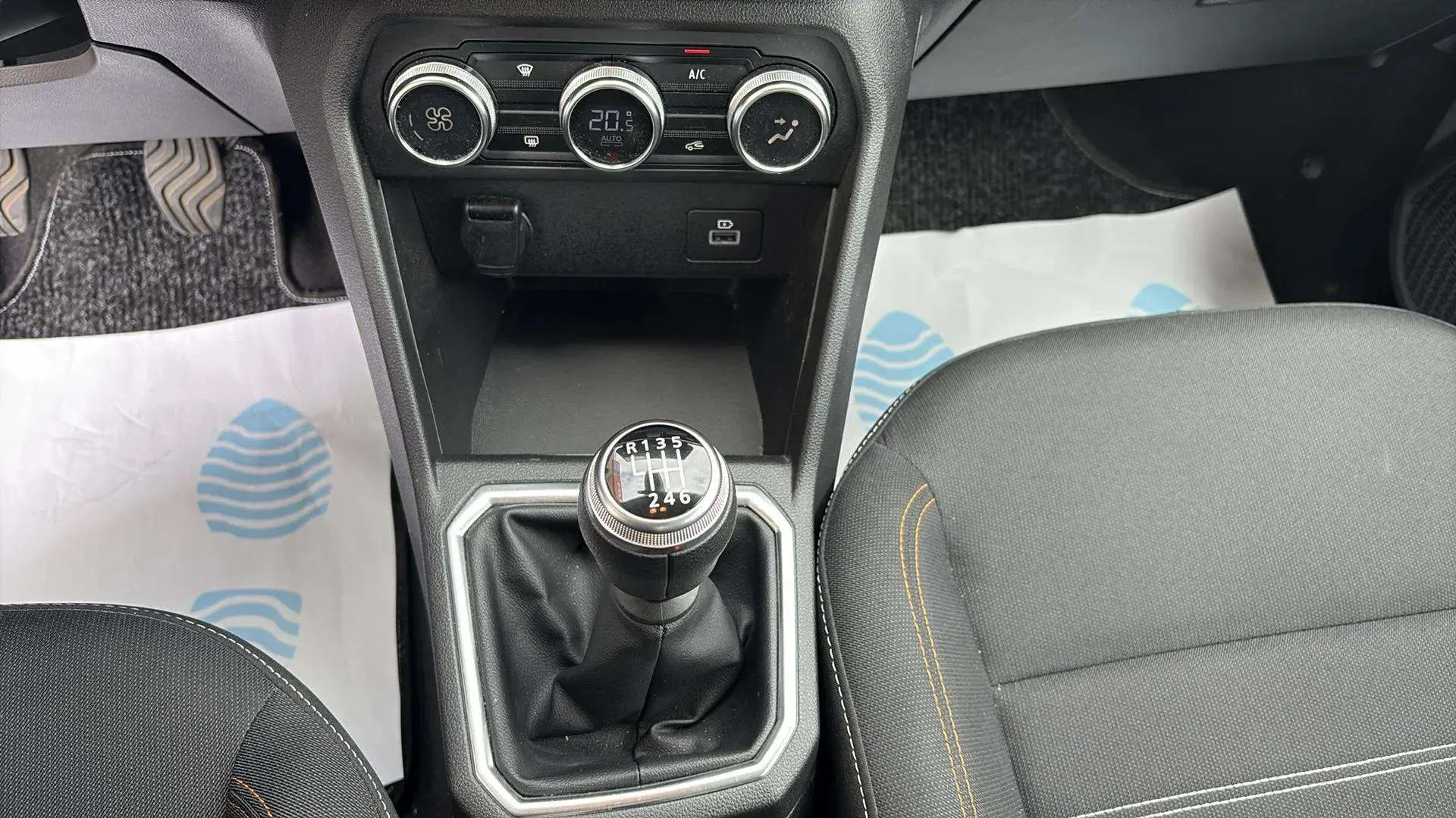 Dacia Sandero Stepway Comfort TCe - foto 11