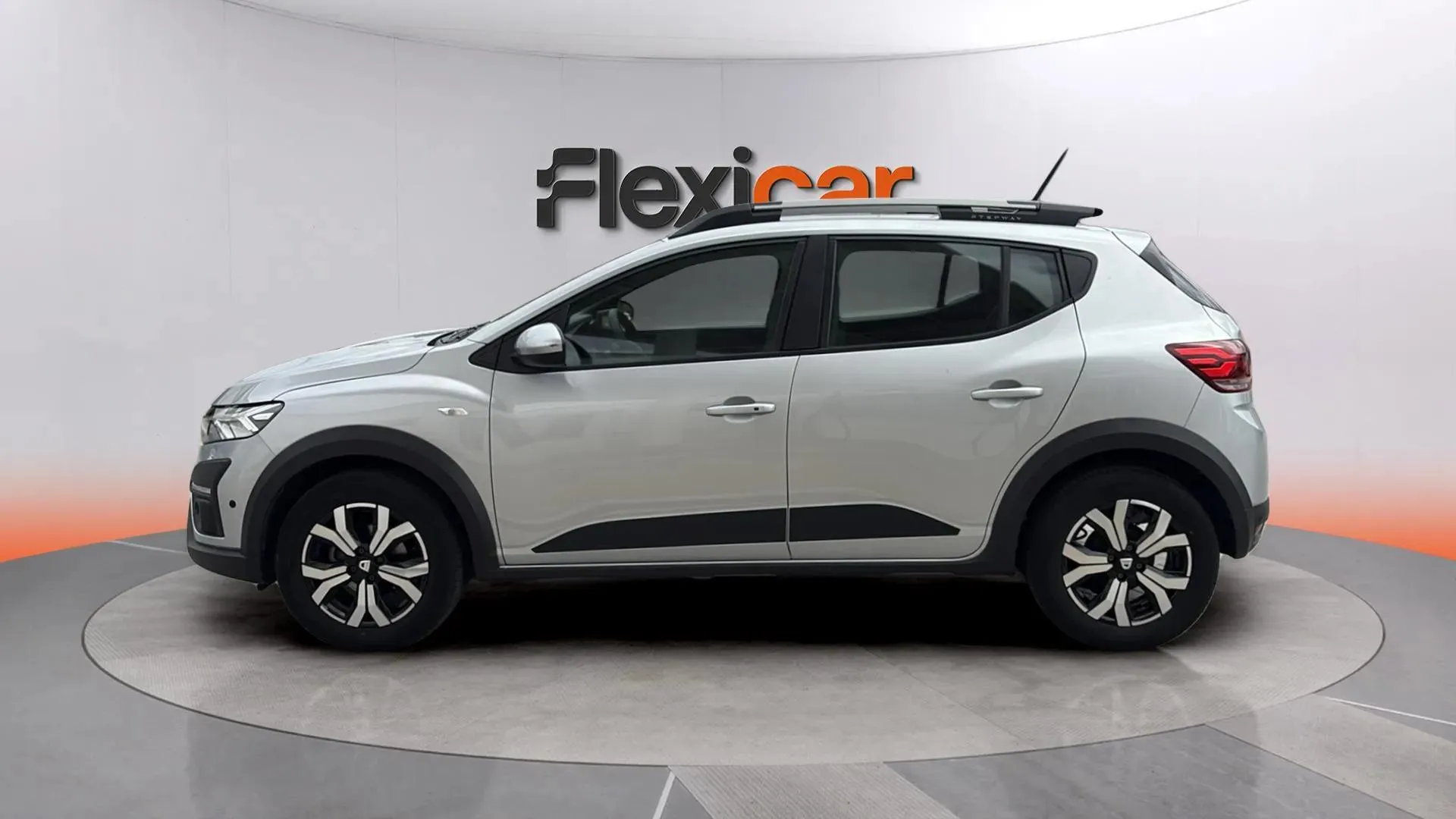 Dacia Sandero Stepway Comfort TCe - foto 4