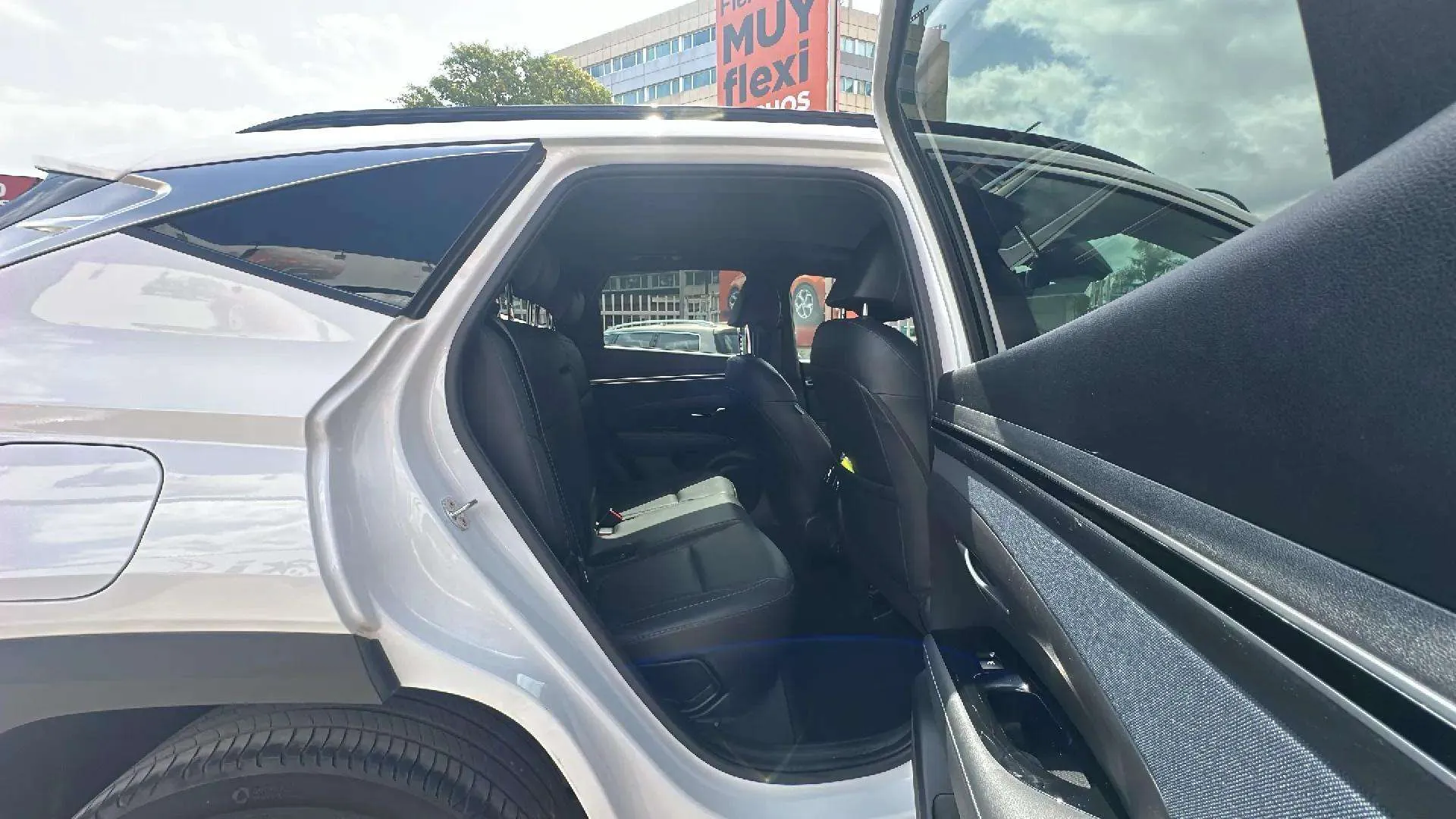 Hyundai Tucson 1.6 T-GDi PHEV Maxx 4x4 - foto 14