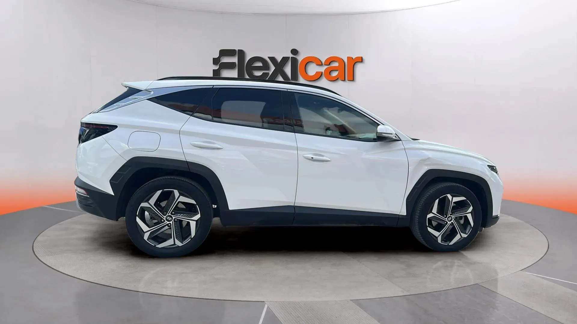 Hyundai Tucson 1.6 T-GDi PHEV Maxx 4x4 - foto 3