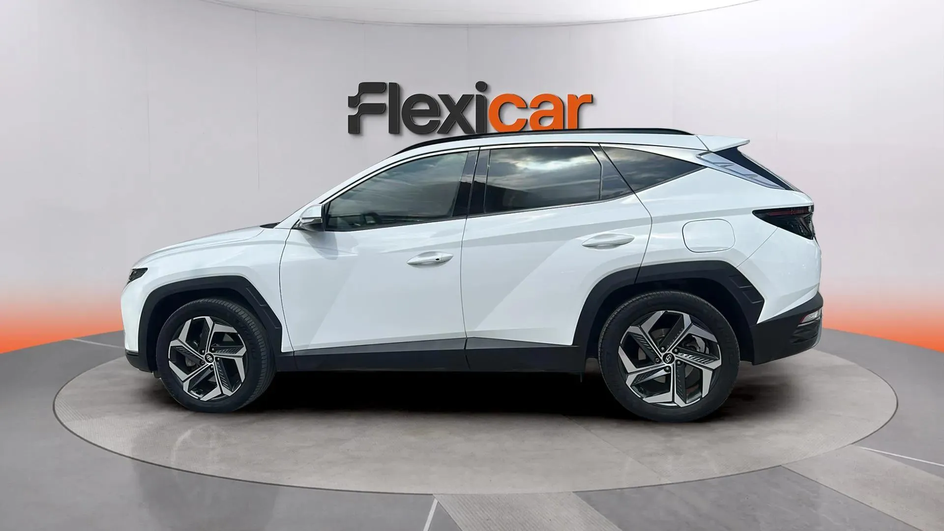 Hyundai Tucson 1.6 T-GDi PHEV Maxx 4x4 - foto 6