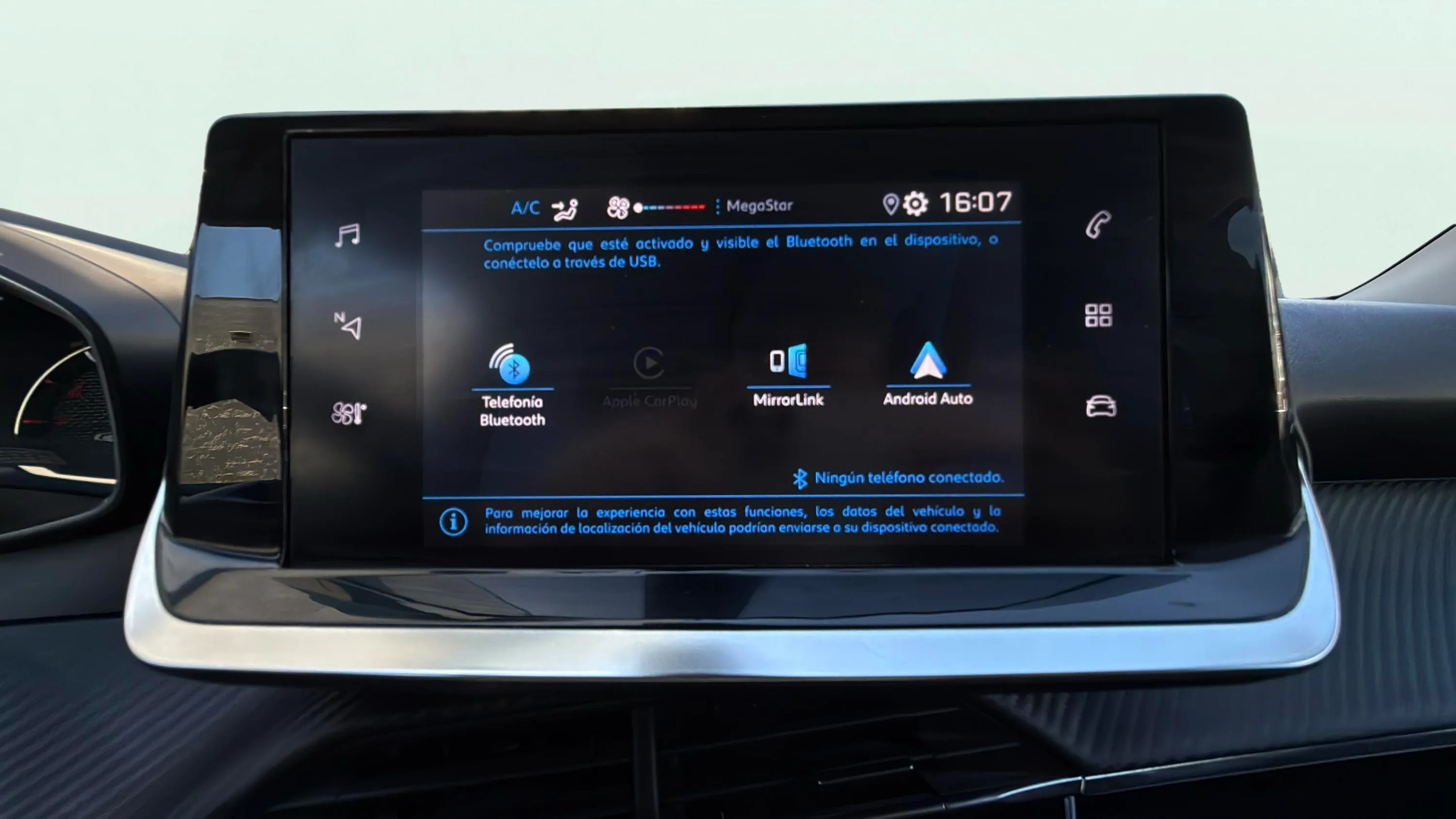 Peugeot 2008 Active Pack PureTech 100 BVM6 - foto 22