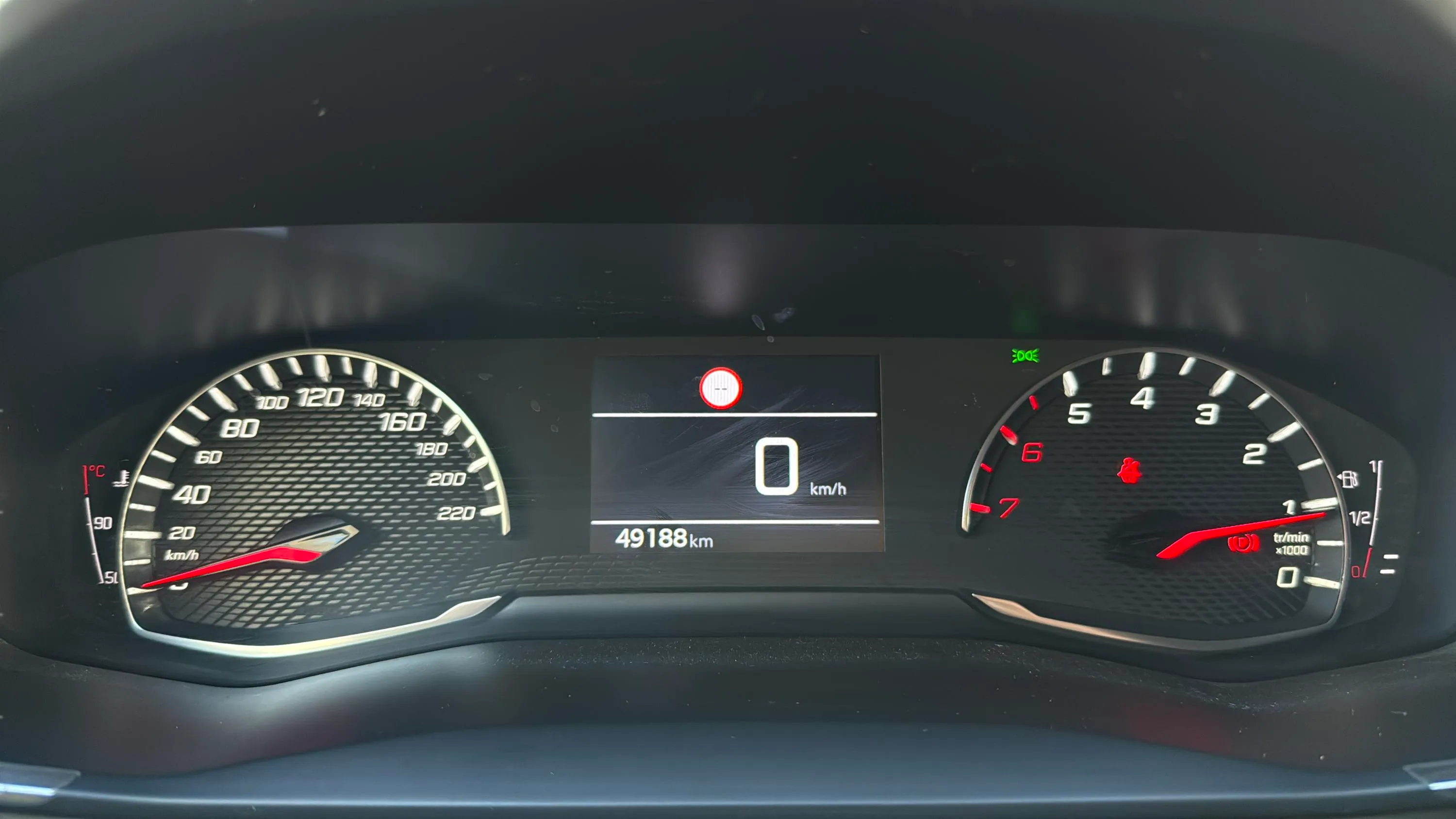 Peugeot 2008 Active Pack PureTech 100 BVM6 - foto 15