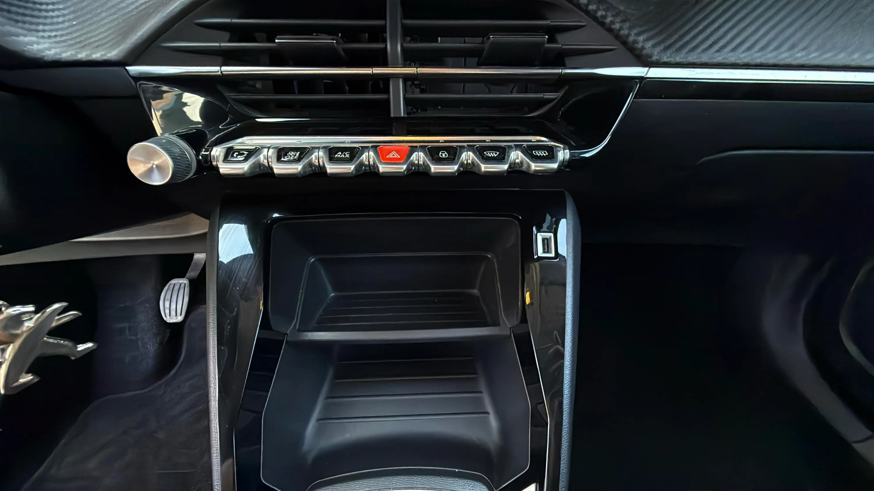 Peugeot 2008 Active Pack PureTech 100 BVM6 - foto 23