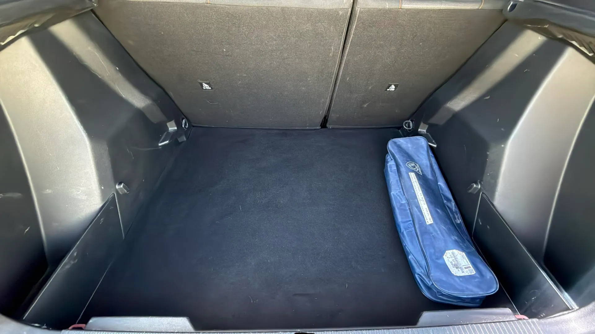 Peugeot 2008 Active Pack PureTech 100 BVM6 - foto 9
