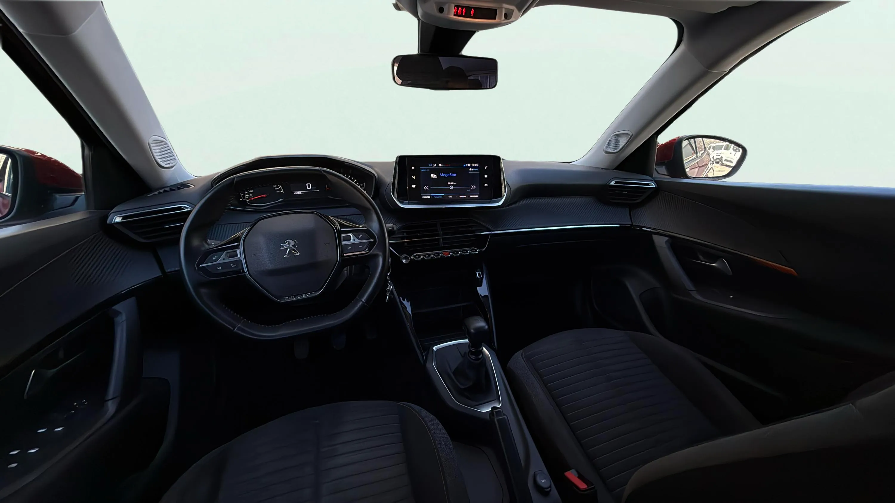 Peugeot 2008 Active Pack PureTech 100 BVM6 - foto 18