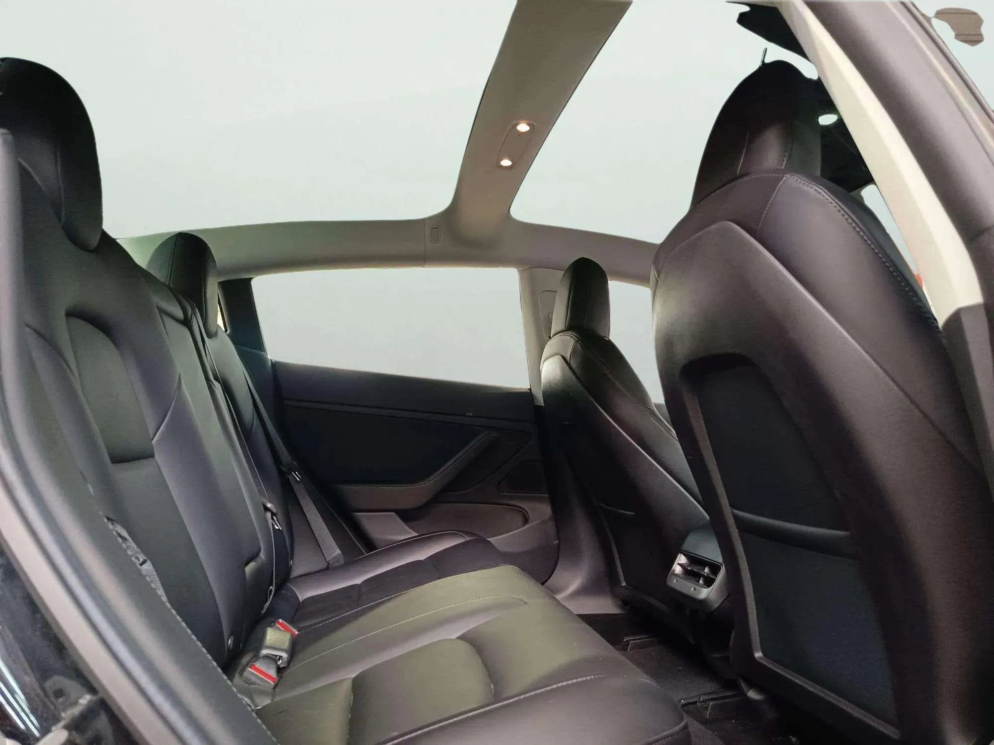 Tesla Model 3 Estándar Plus RWD - foto 17