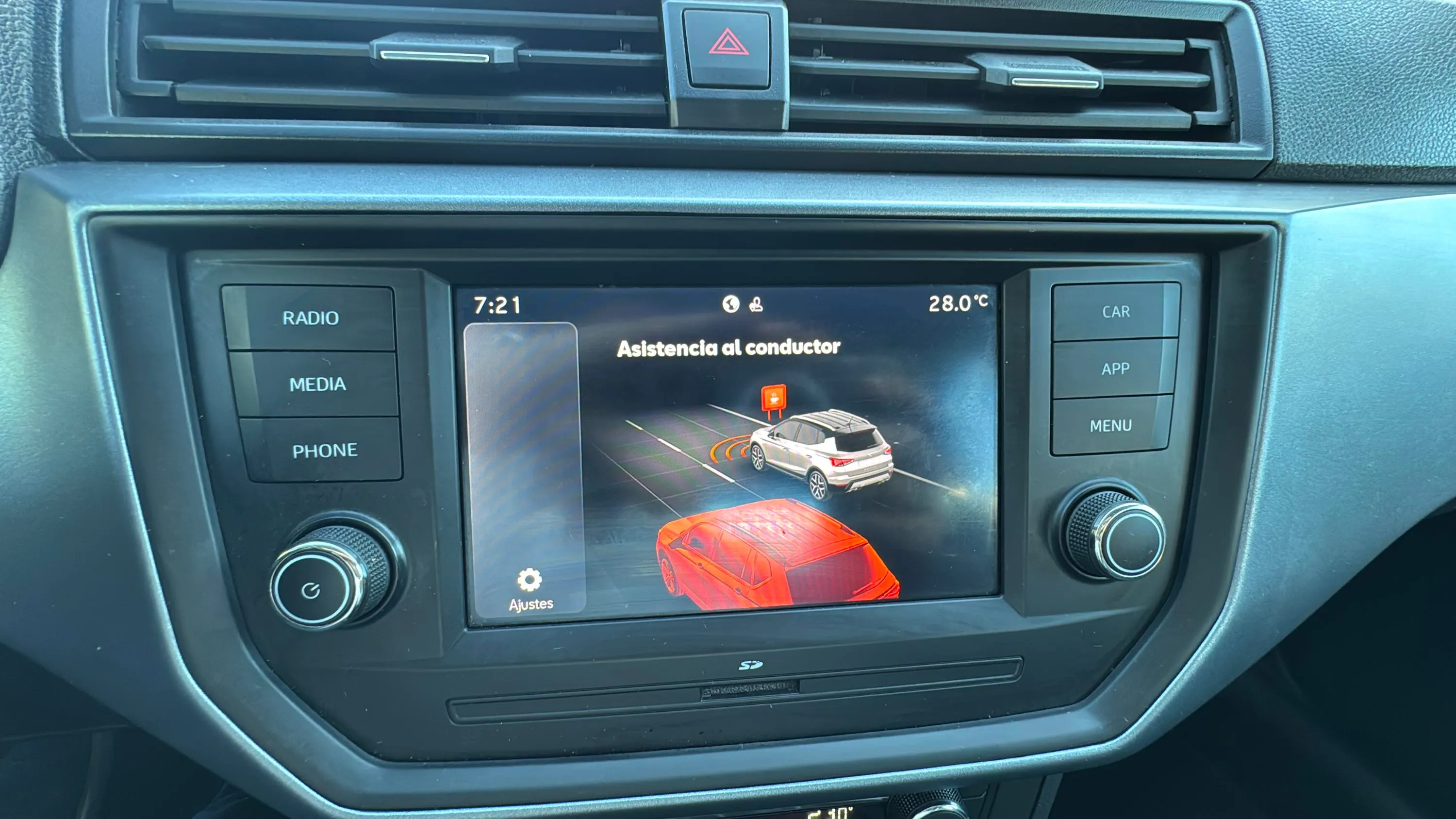 SEAT Arona 1.0 TSI Xcellence - foto 25