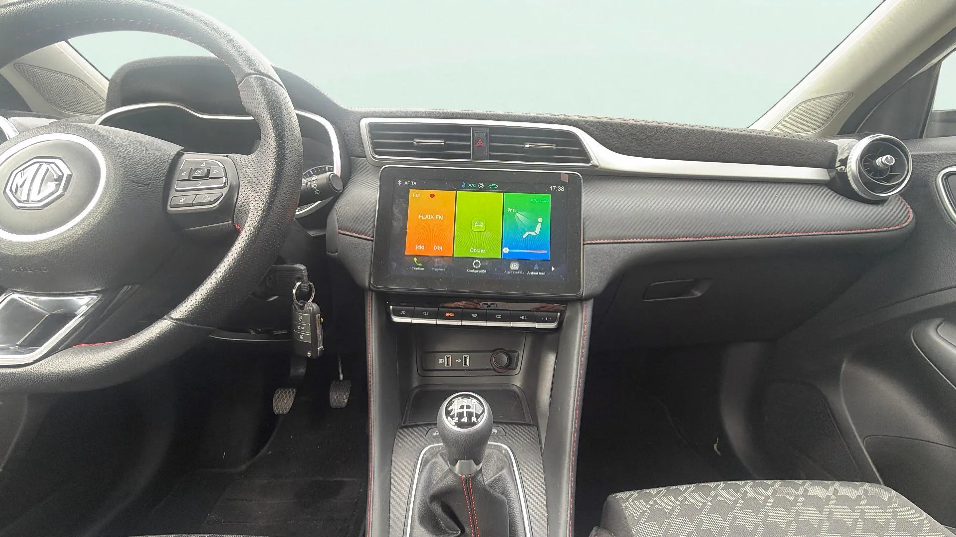 MG ZS 1.0T Luxury - foto 11
