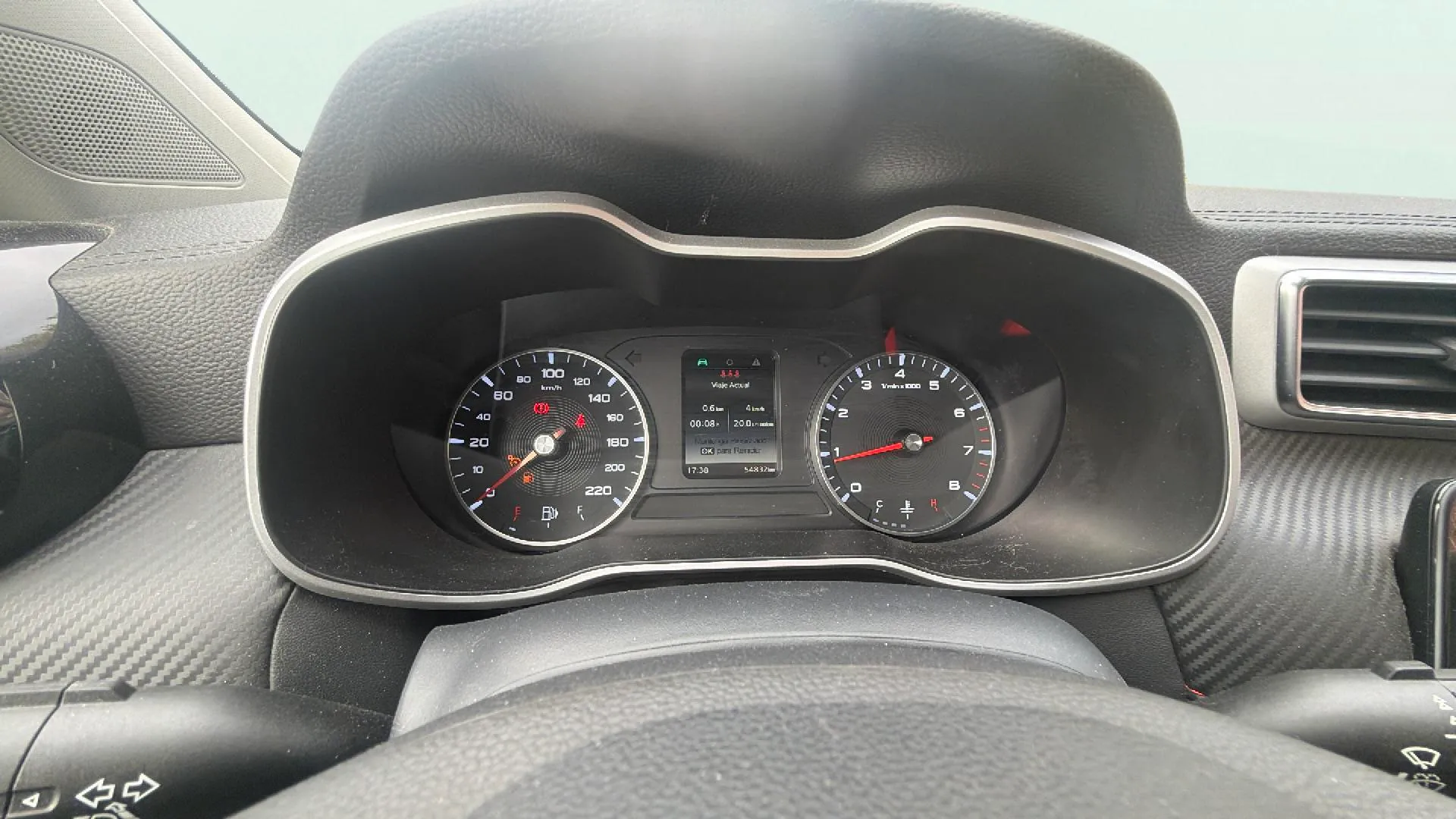 MG ZS 1.0T Luxury - foto 13
