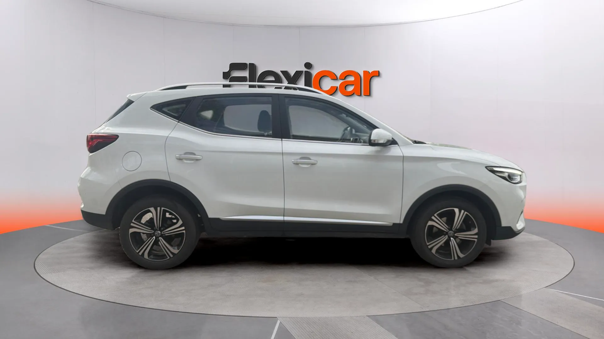 MG ZS 1.0T Luxury - foto 8