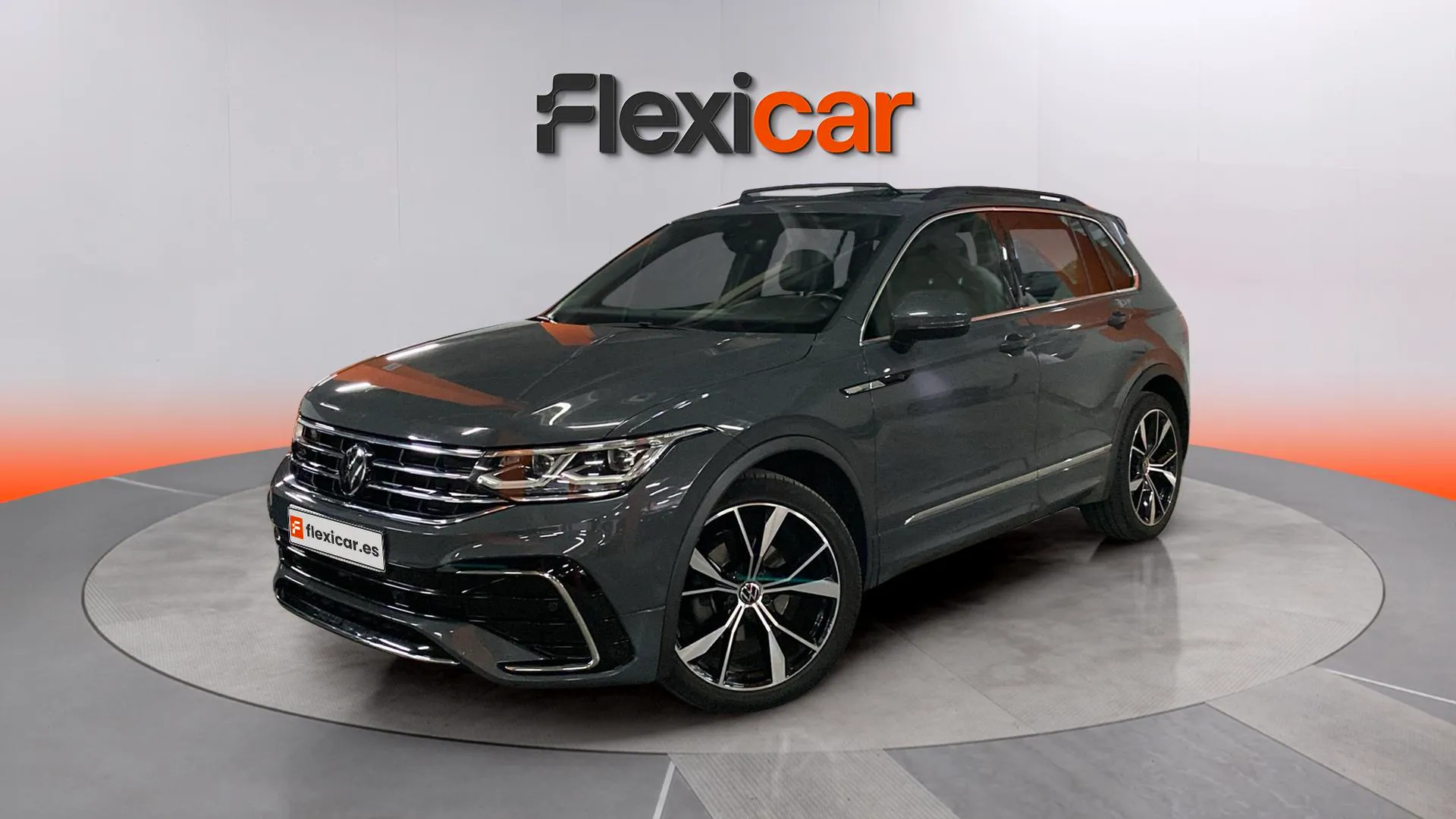 Volkswagen Tiguan R-Line 2.0 TDI DSG - foto 2