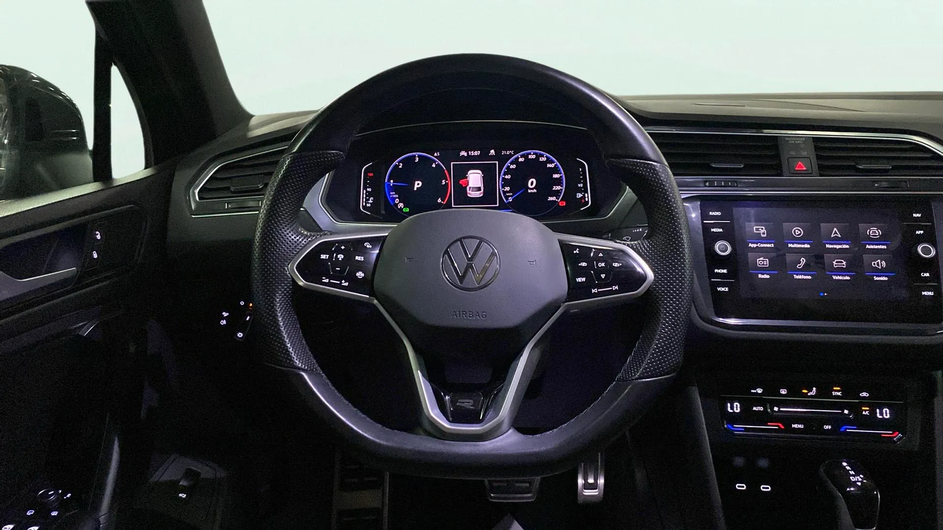 Volkswagen Tiguan R-Line 2.0 TDI DSG - foto 13