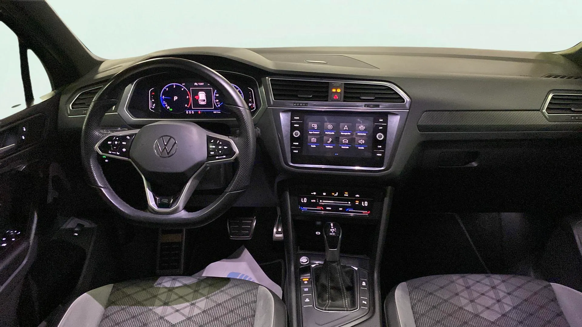 Volkswagen Tiguan R-Line 2.0 TDI DSG - foto 12