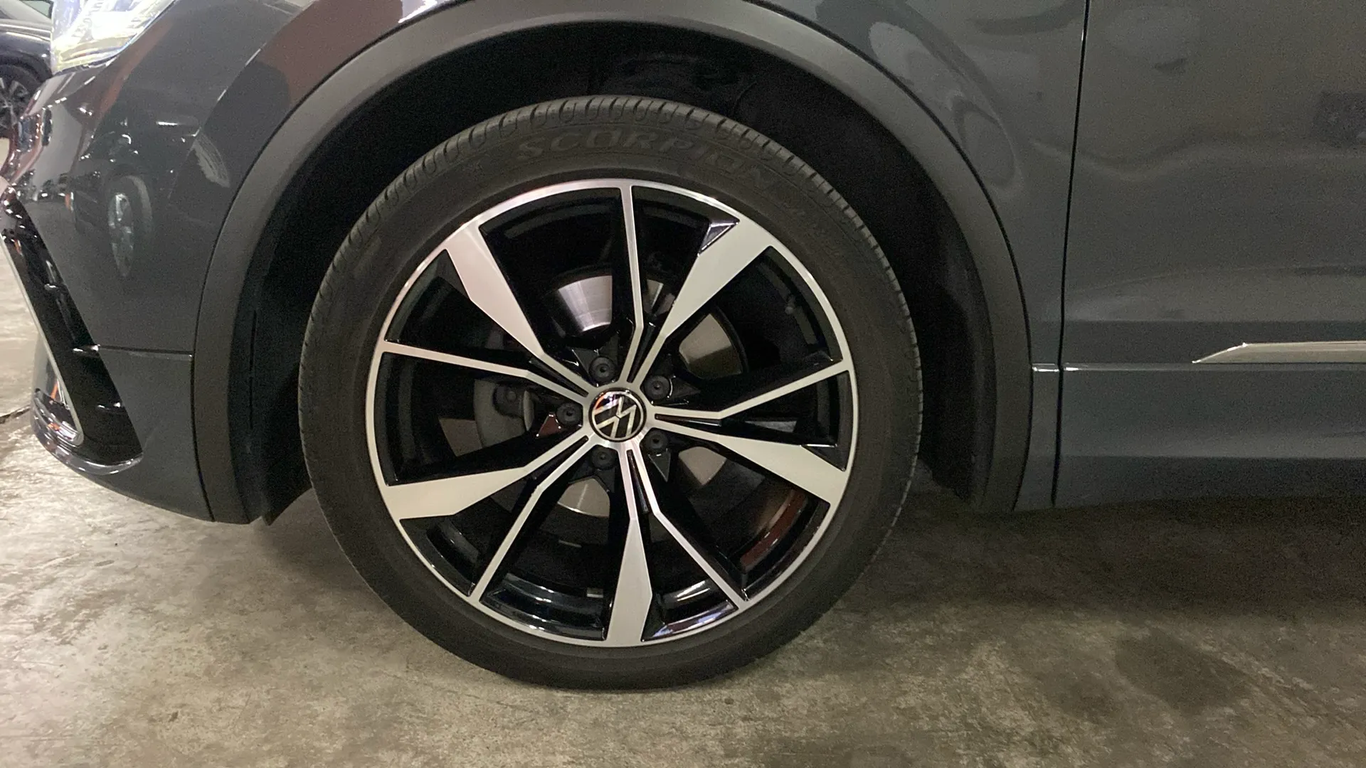Volkswagen Tiguan R-Line 2.0 TDI DSG - foto 30