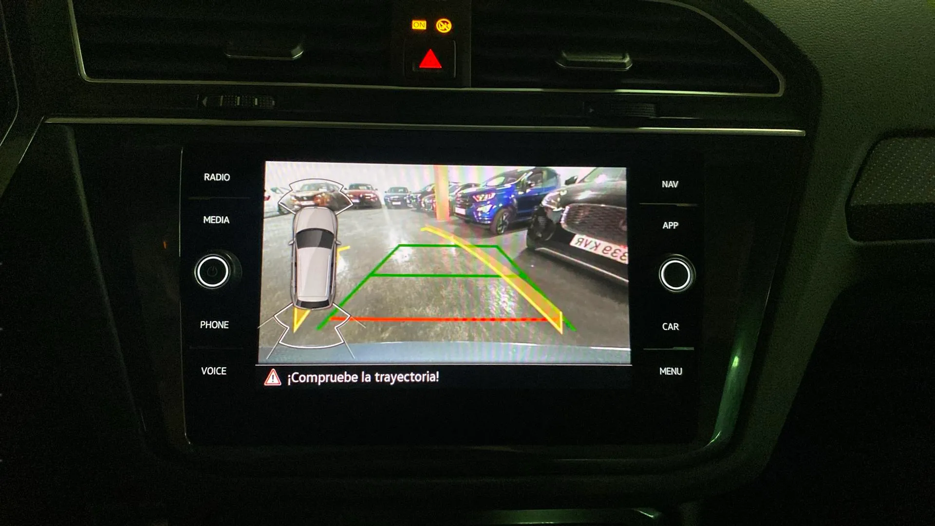 Volkswagen Tiguan R-Line 2.0 TDI DSG - foto 22