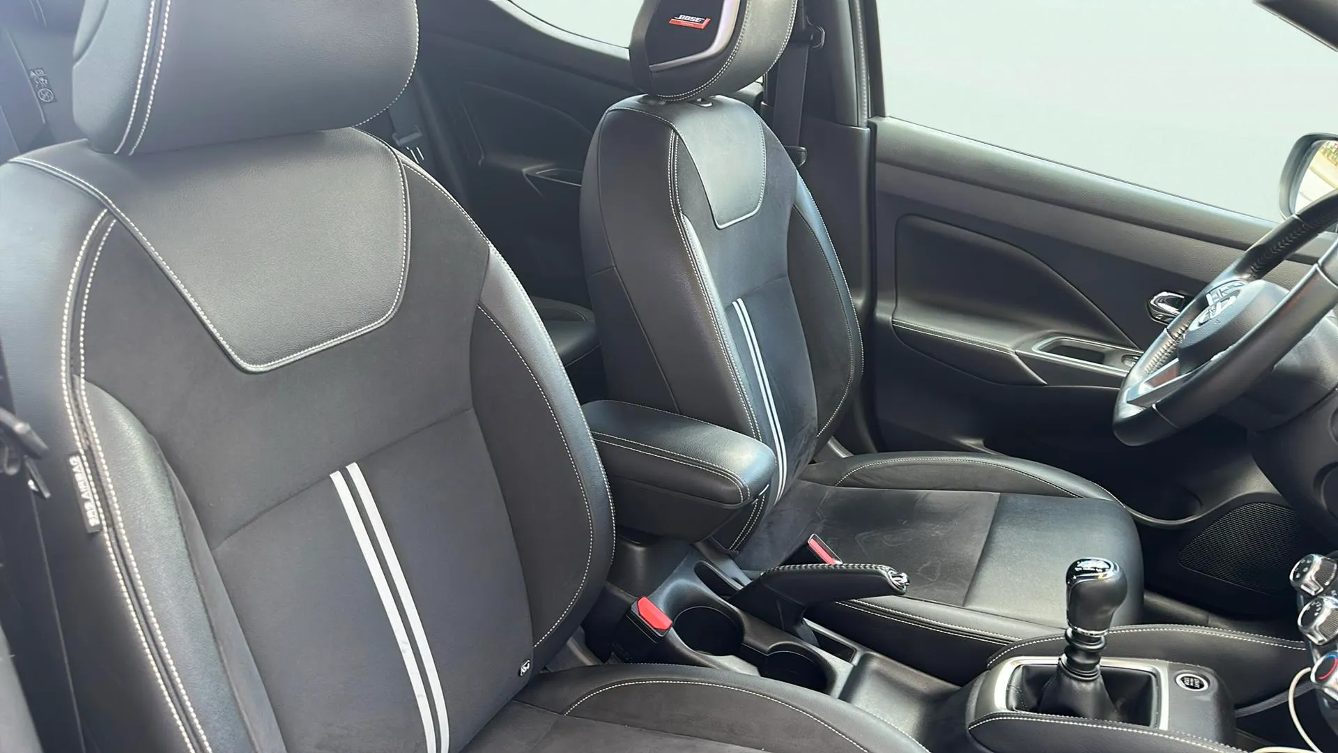 Nissan Micra DIG-T E6D N-Sport - foto 9