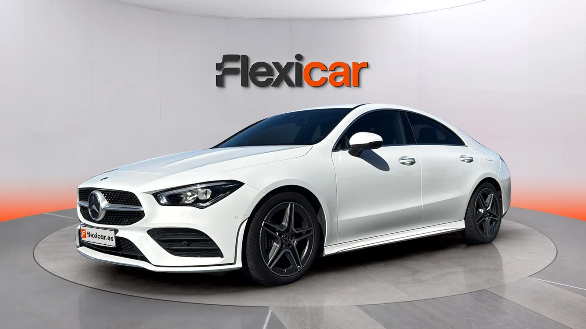 Mercedes-Benz CLA 180 - foto 3