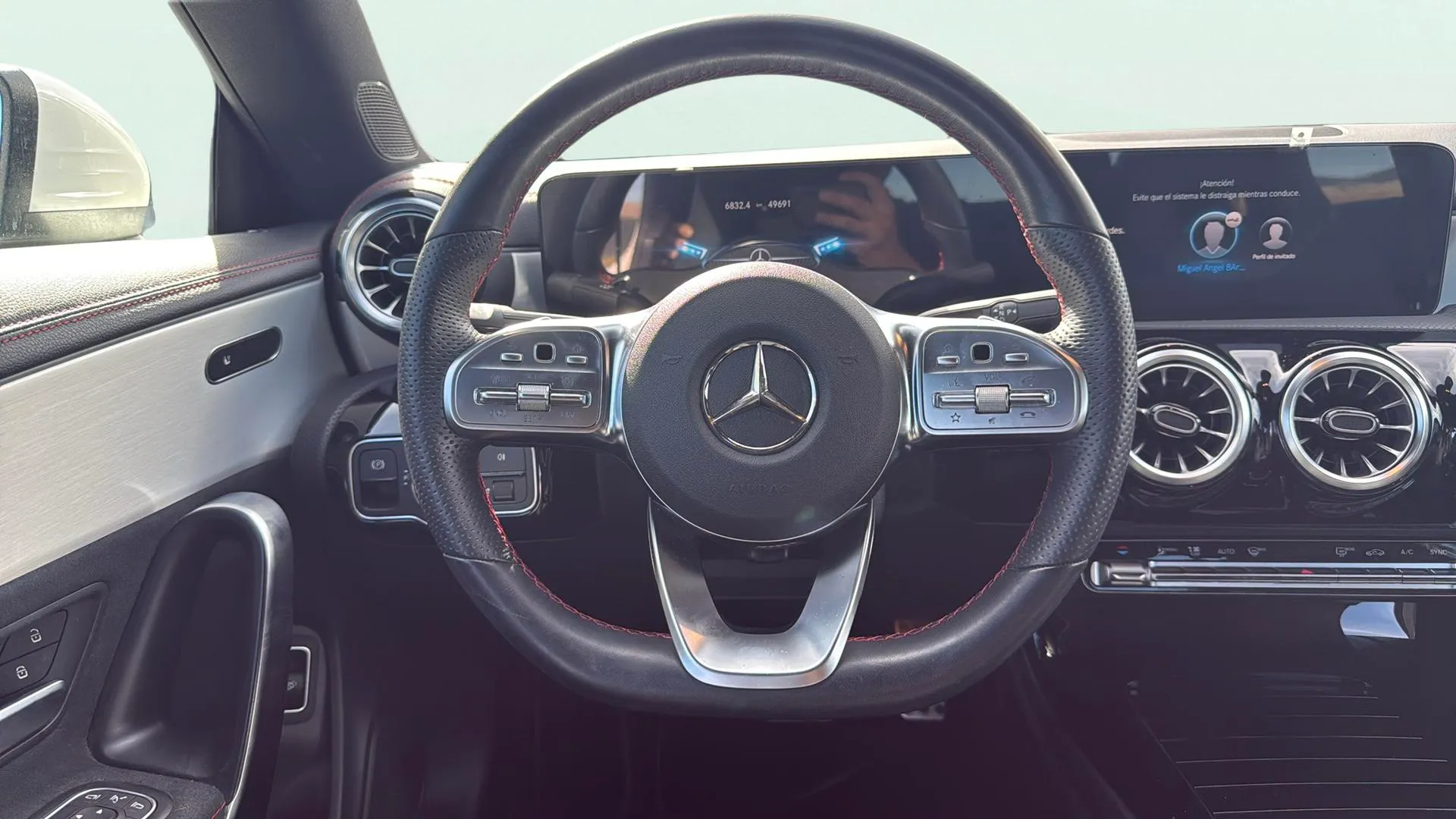 Mercedes-Benz CLA 180 - foto 13