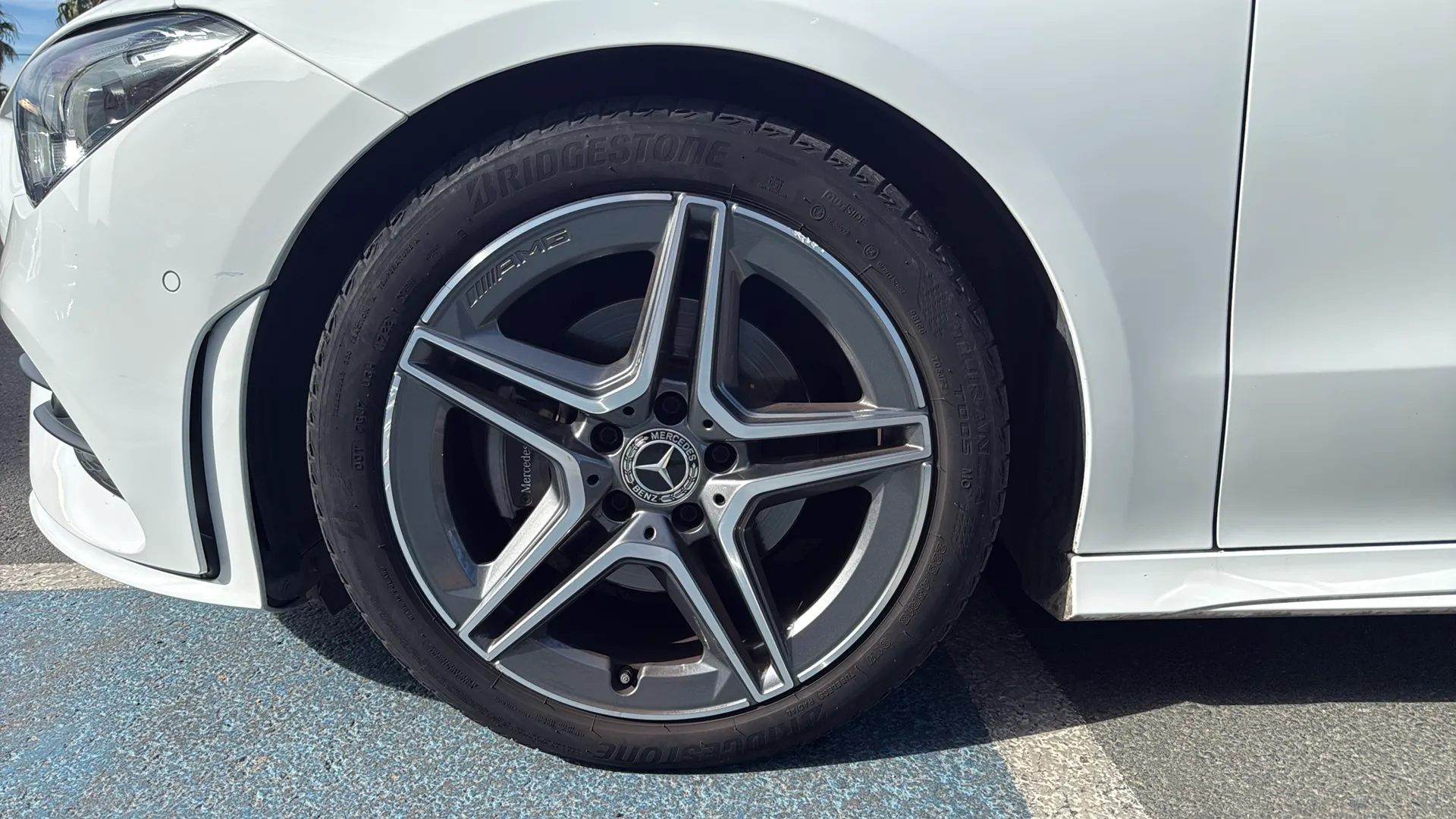 Mercedes-Benz CLA 180 - foto 9