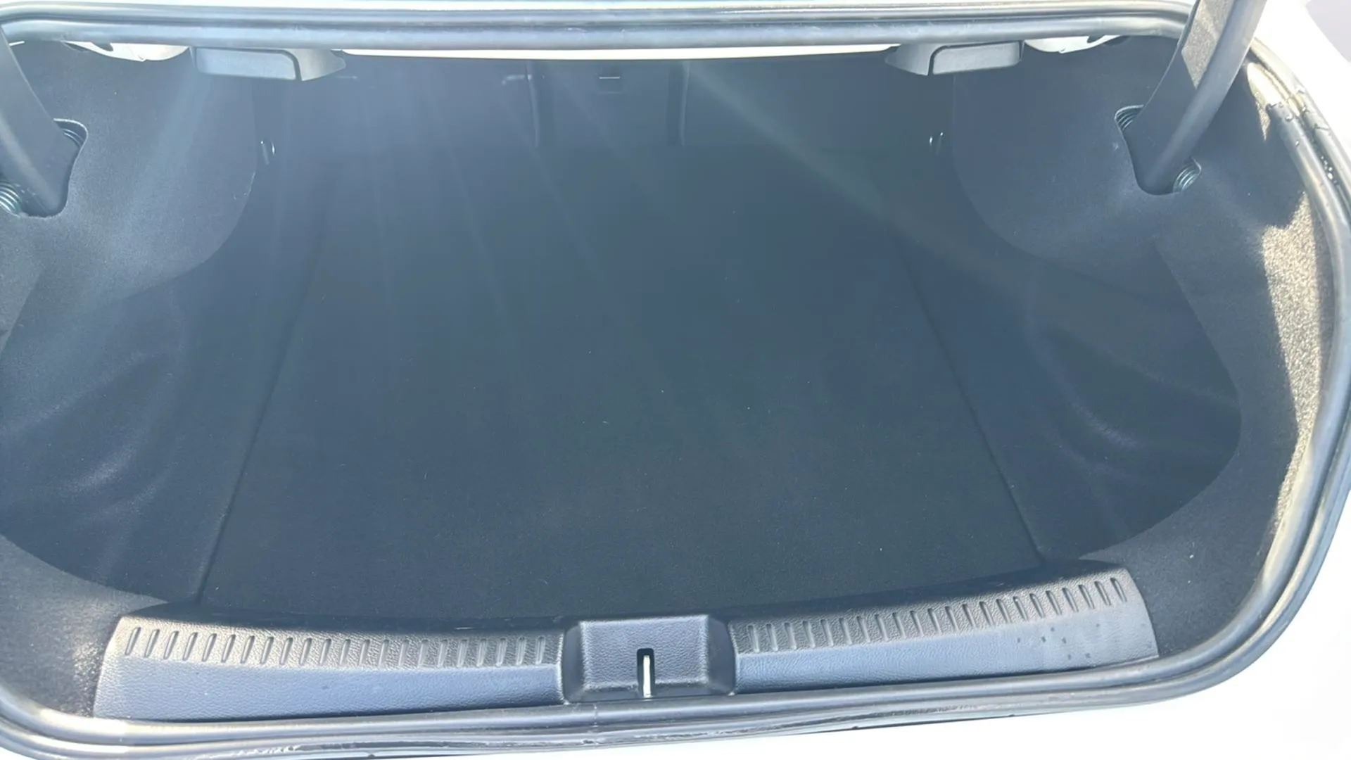 Mercedes-Benz CLA 180 - foto 18