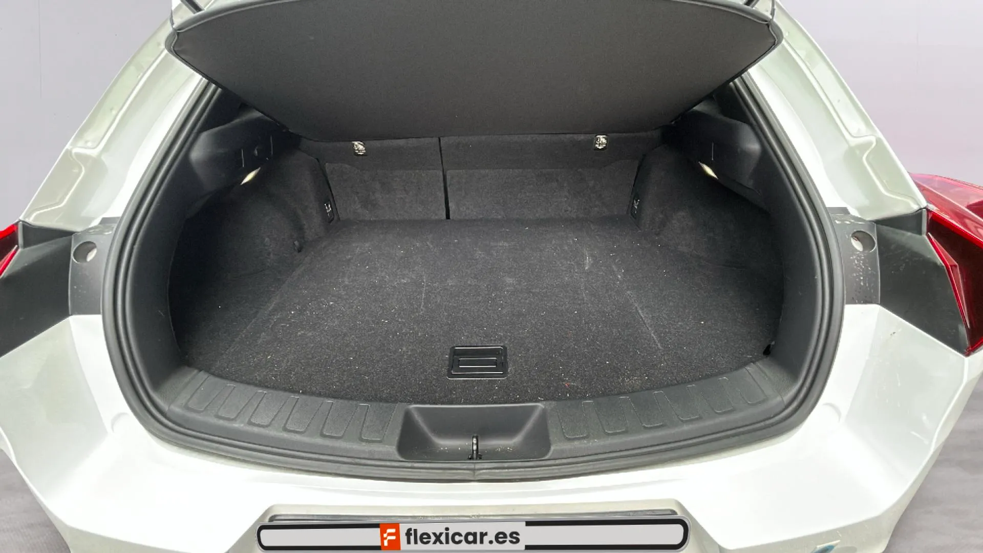 Lexus UX 2.0 250h Premium - foto 21