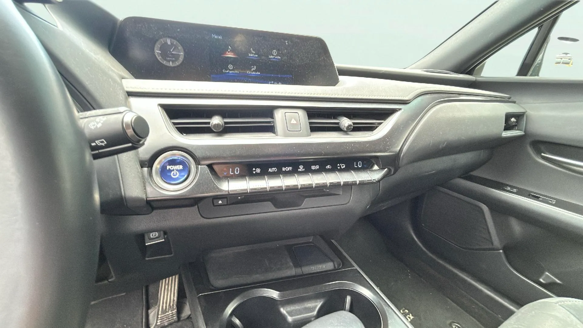 Lexus UX 2.0 250h Premium - foto 15