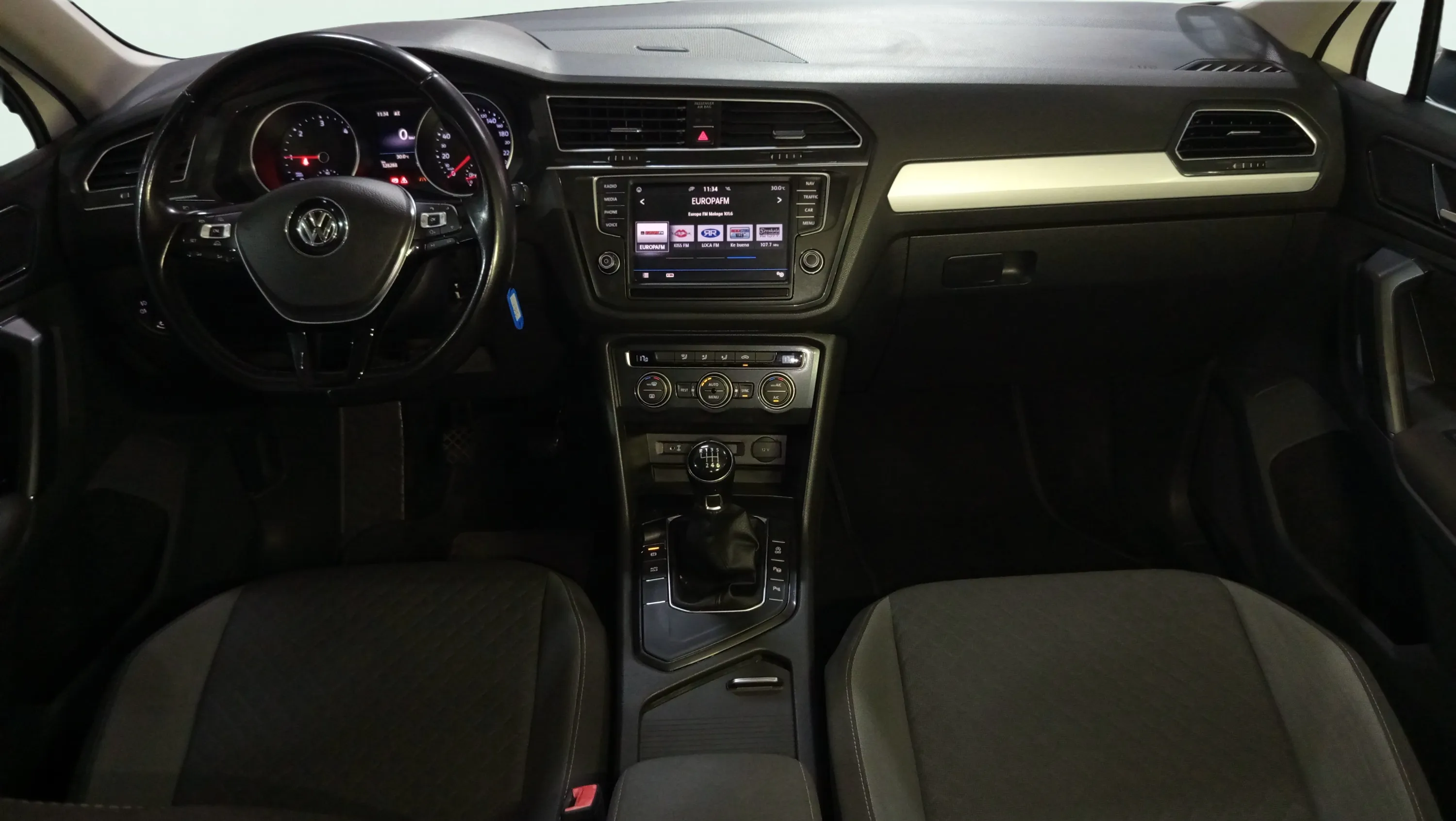 Volkswagen Tiguan R-Line 2.0 TDI BMT 4x2 - foto 9