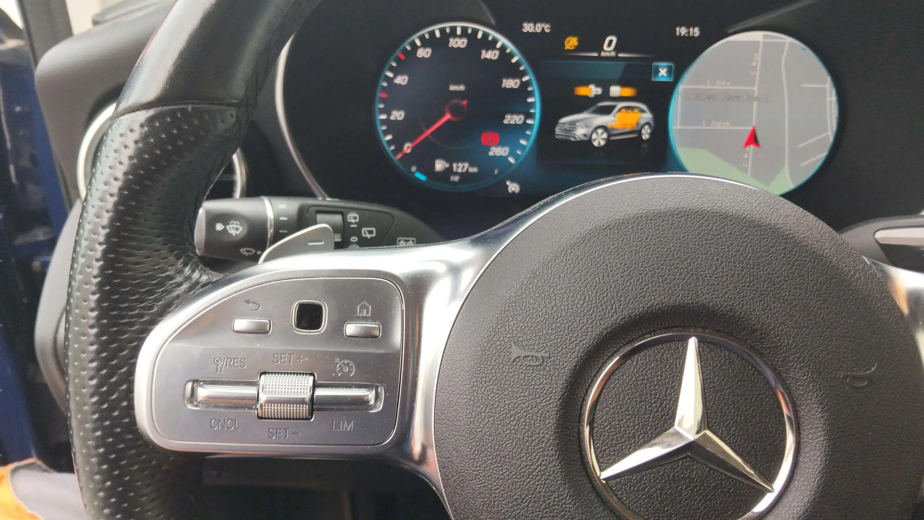 Mercedes-Benz GLC 200 d 4MATIC - foto 12