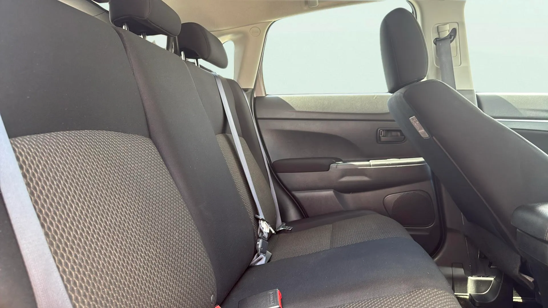 Mitsubishi ASX 200 MPI Spirit - foto 17
