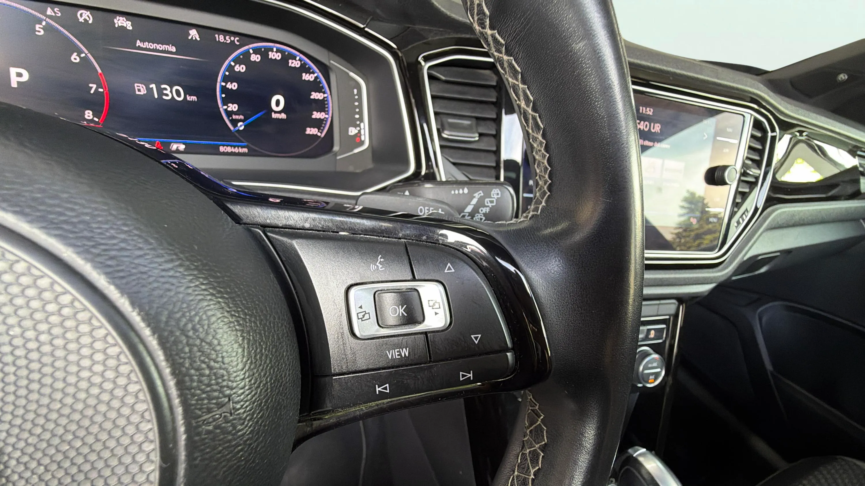 Volkswagen T-Roc R 2.0 TSI 4Motion DSG - foto 14
