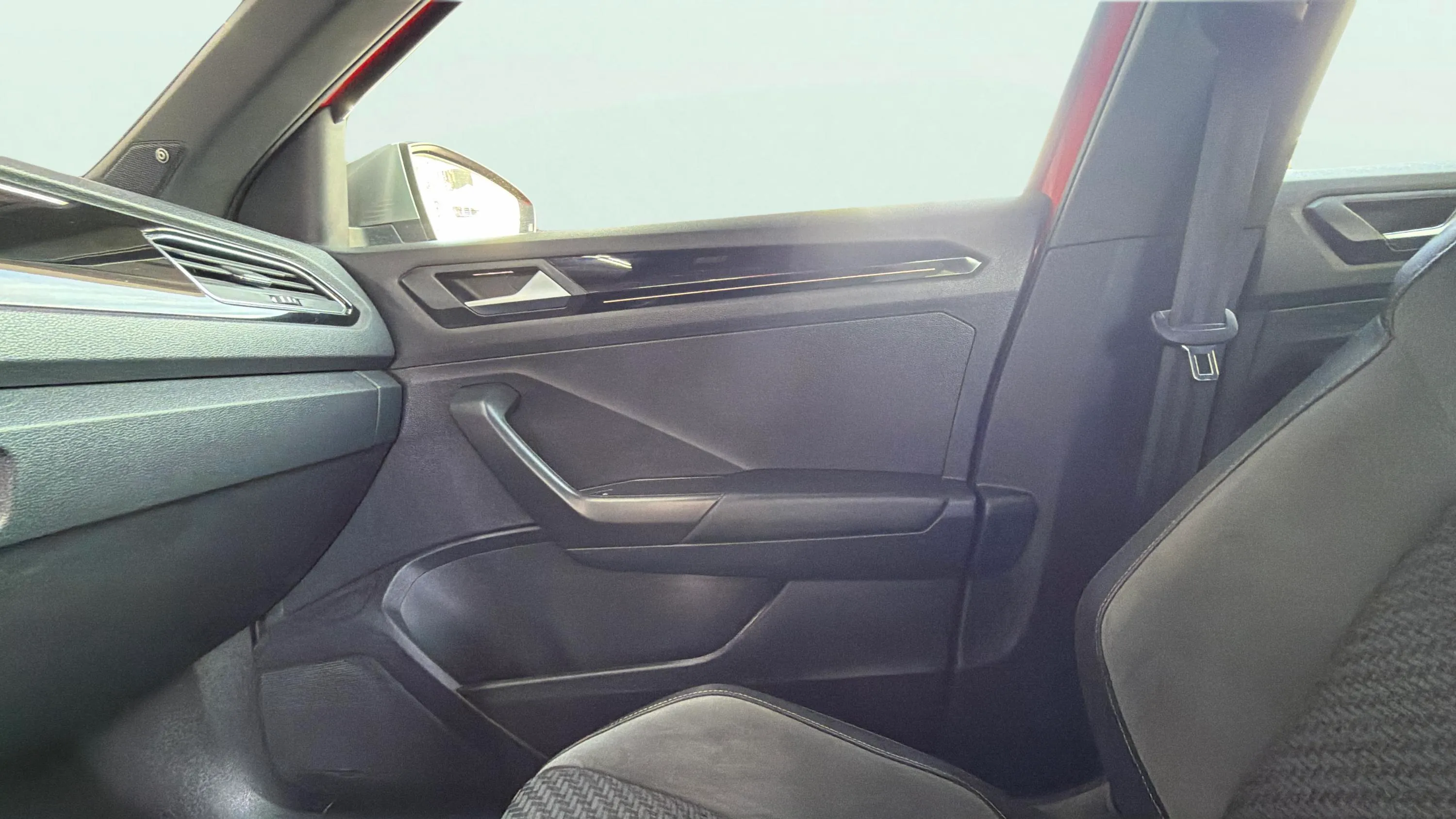 Volkswagen T-Roc R 2.0 TSI 4Motion DSG - foto 33