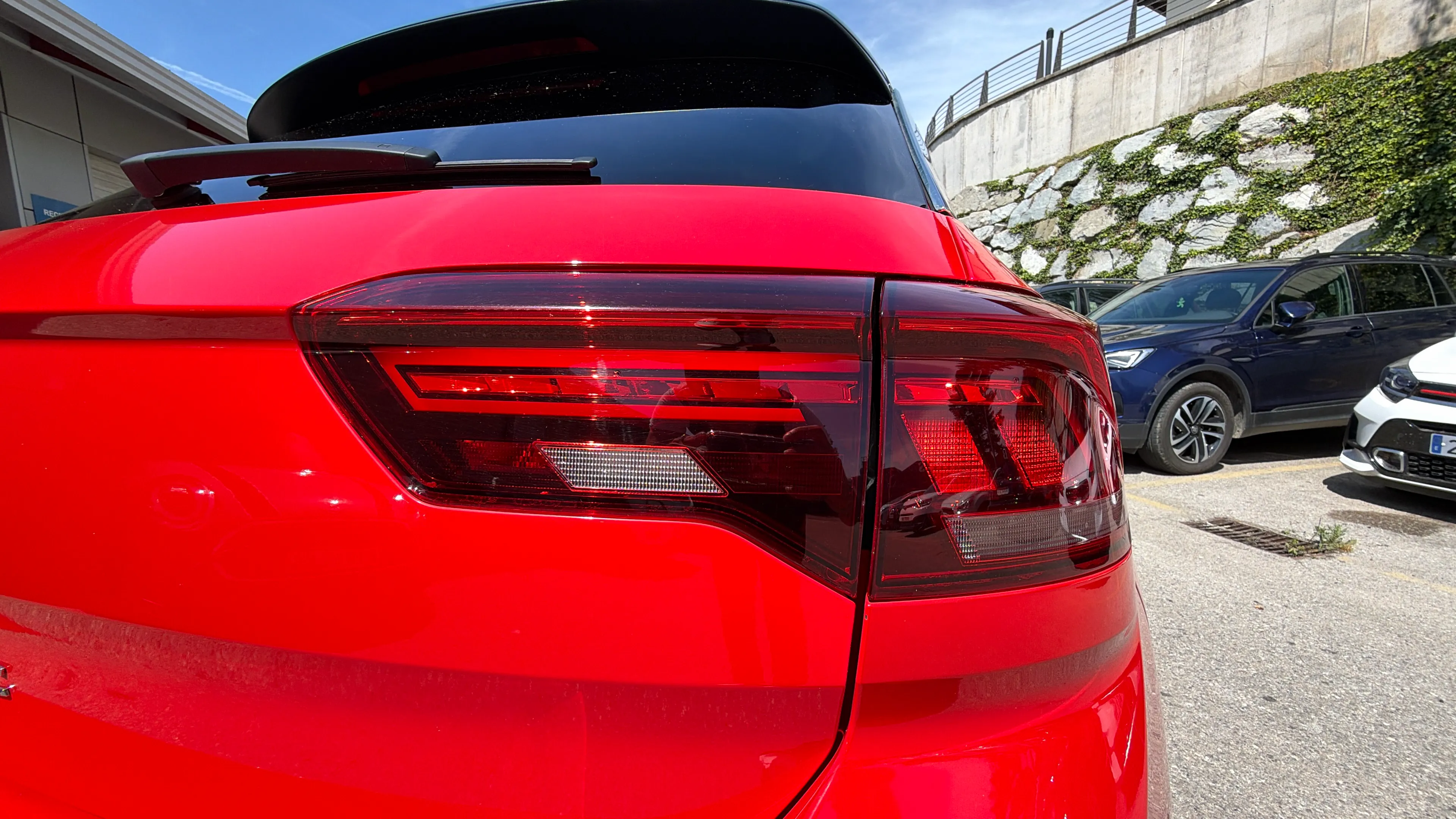 Volkswagen T-Roc R 2.0 TSI 4Motion DSG - foto 38