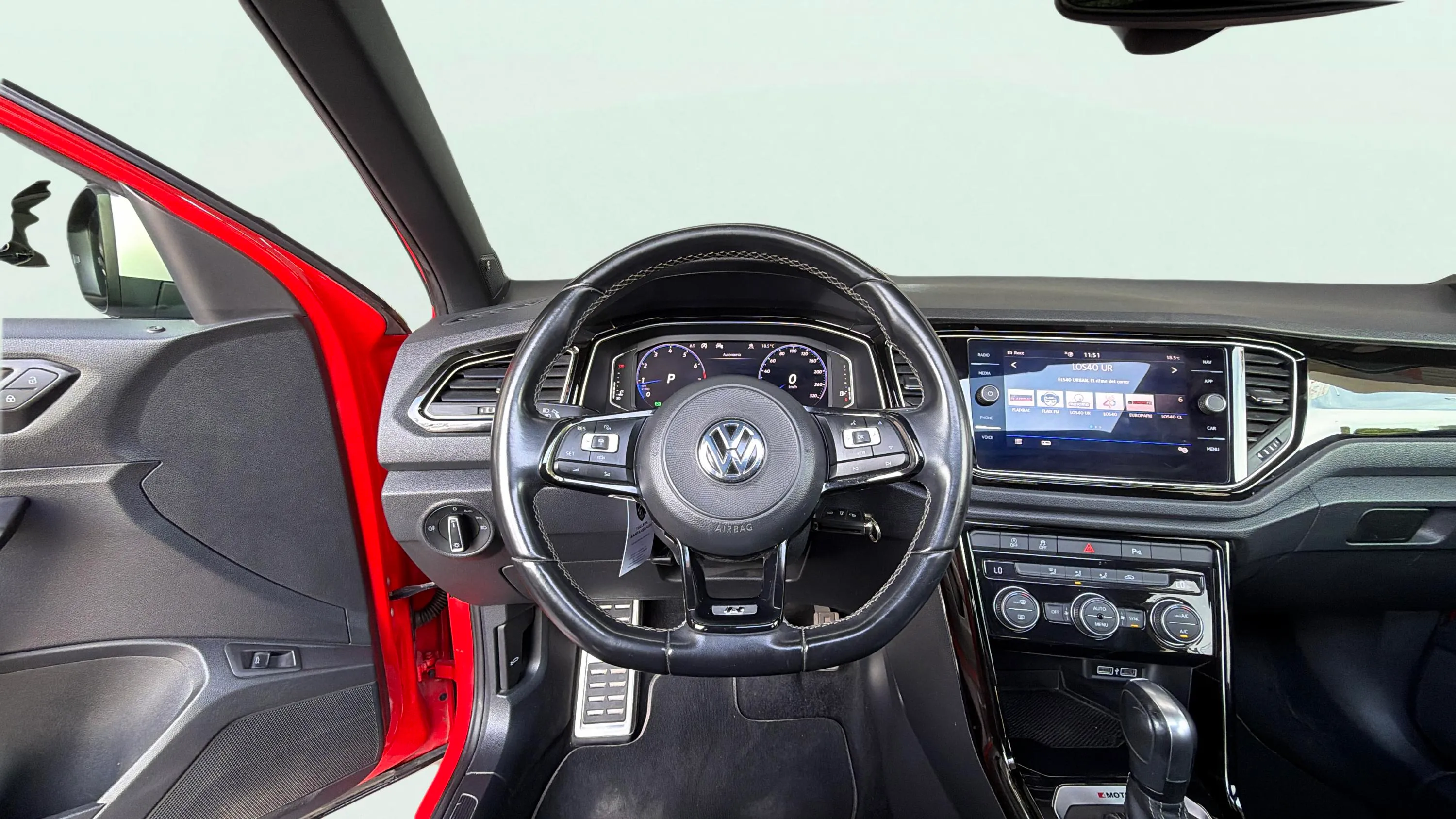 Volkswagen T-Roc R 2.0 TSI 4Motion DSG - foto 11
