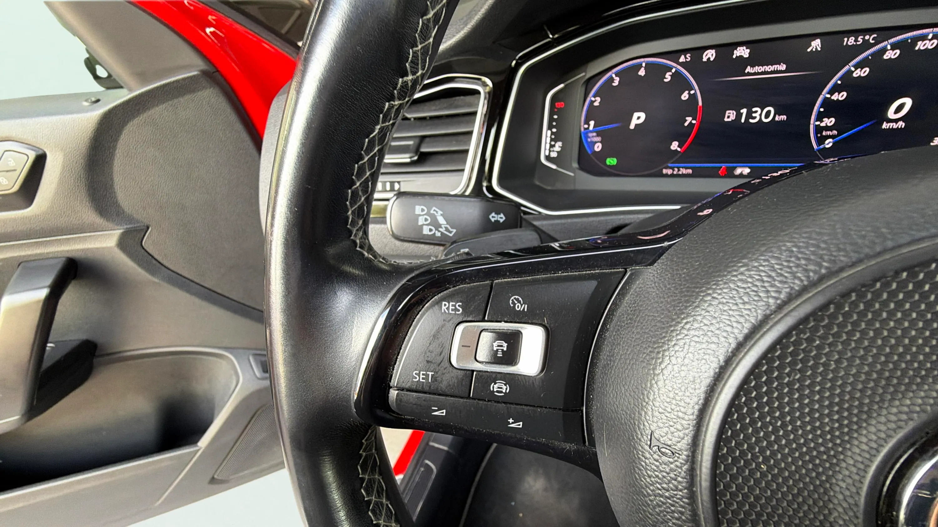Volkswagen T-Roc R 2.0 TSI 4Motion DSG - foto 12