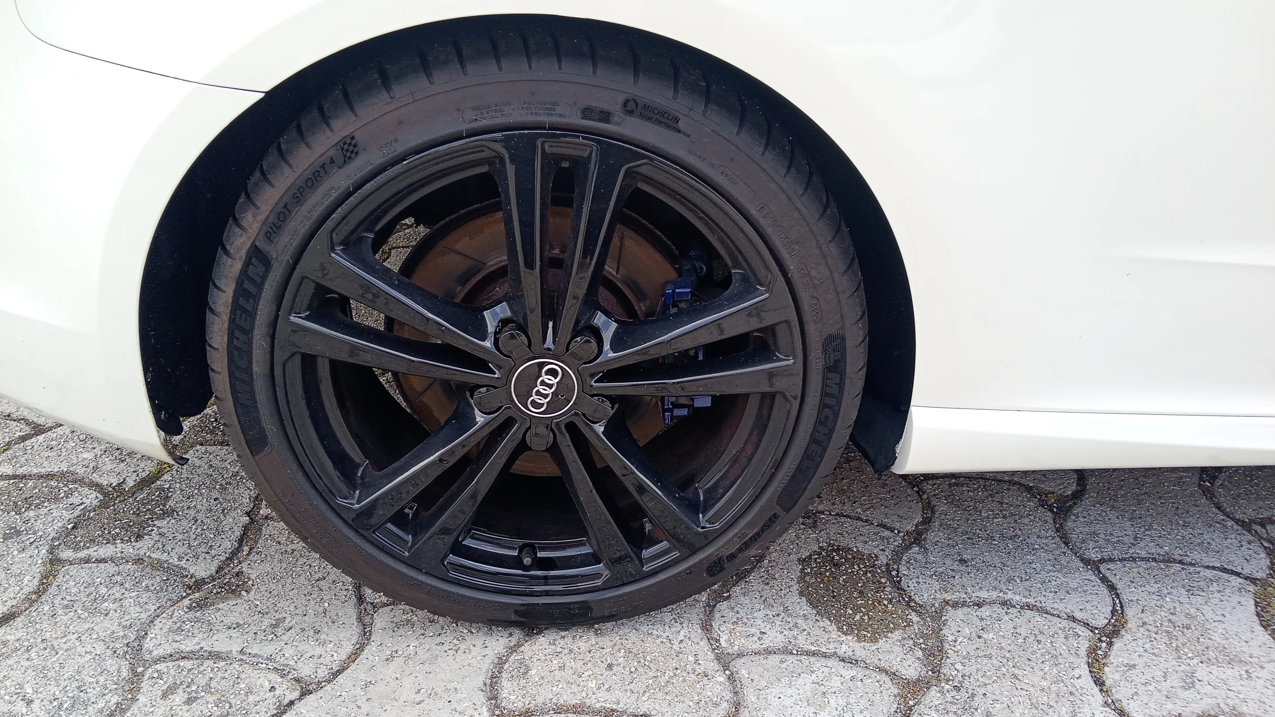 Audi A3 2.0 TFSI S3 S tronic quattro - foto 23