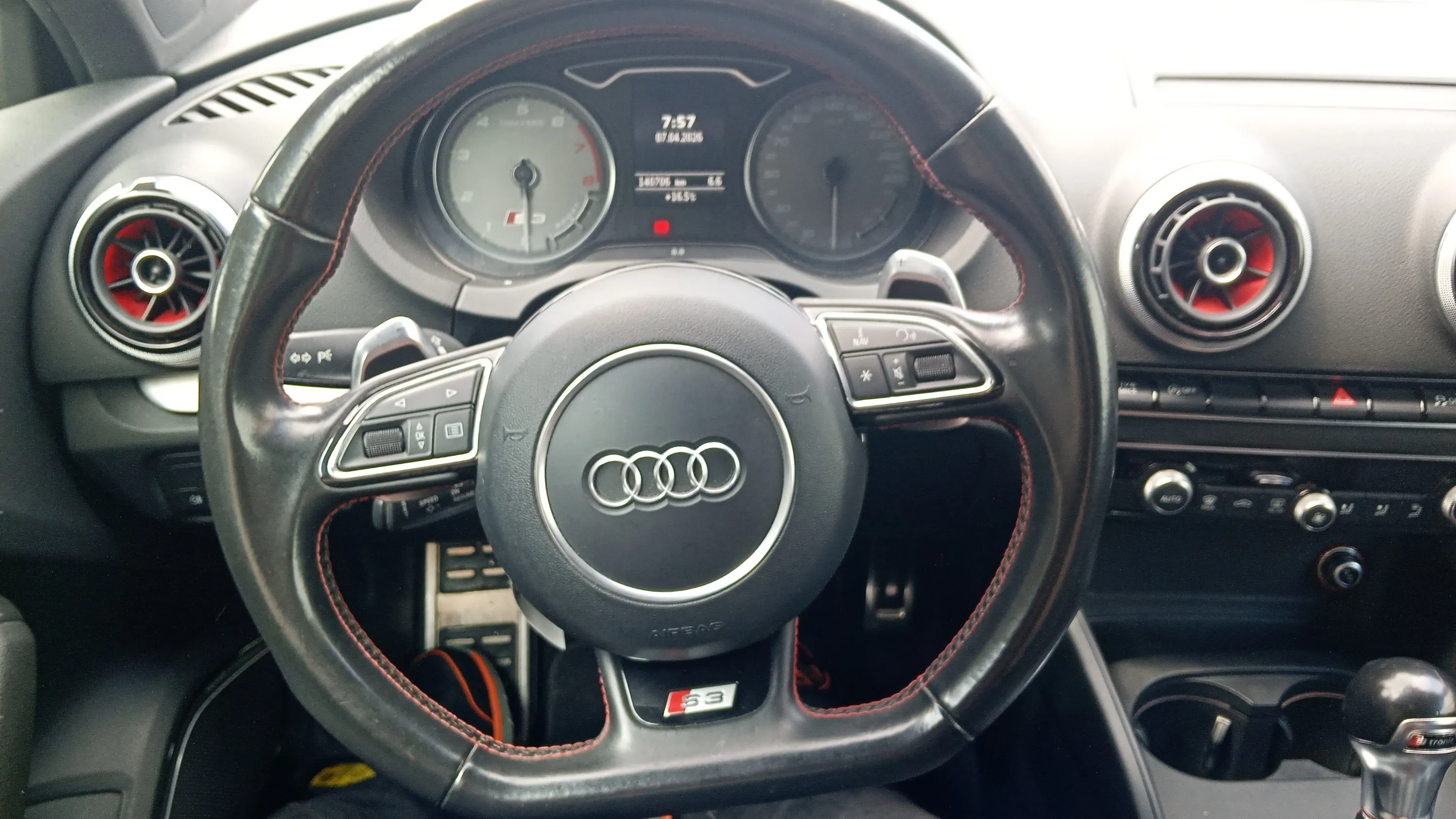 Audi A3 2.0 TFSI S3 S tronic quattro - foto 11