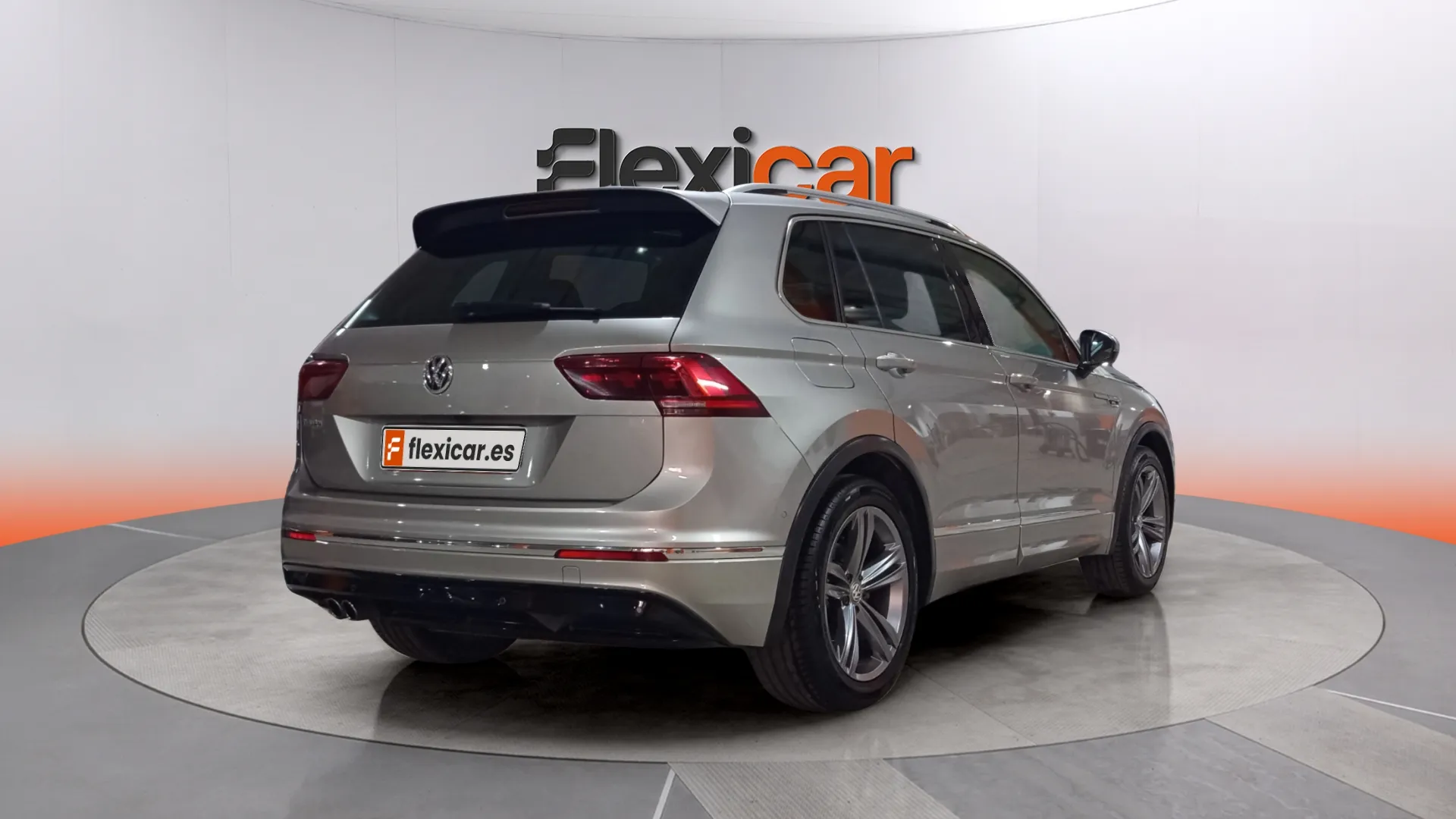 Volkswagen Tiguan Sport 2.0 TDI DSG - foto 8