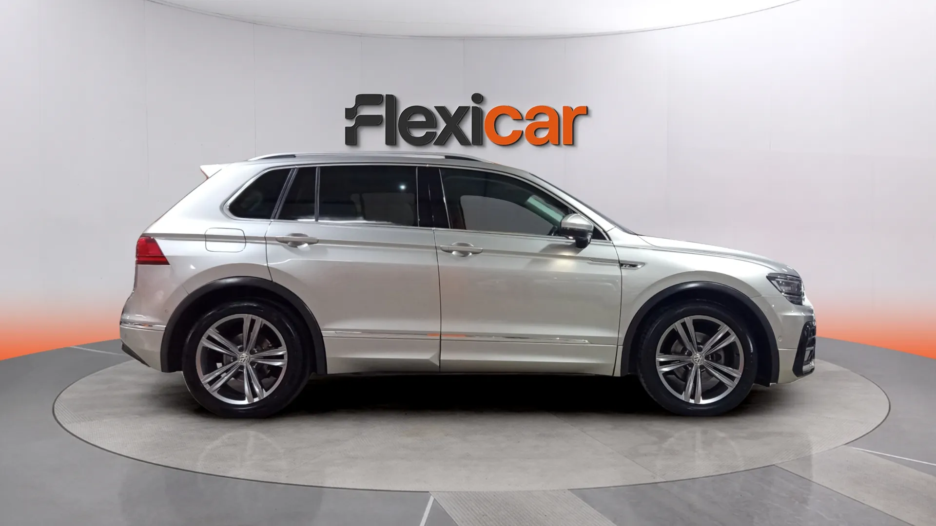 Volkswagen Tiguan Sport 2.0 TDI DSG - foto 4