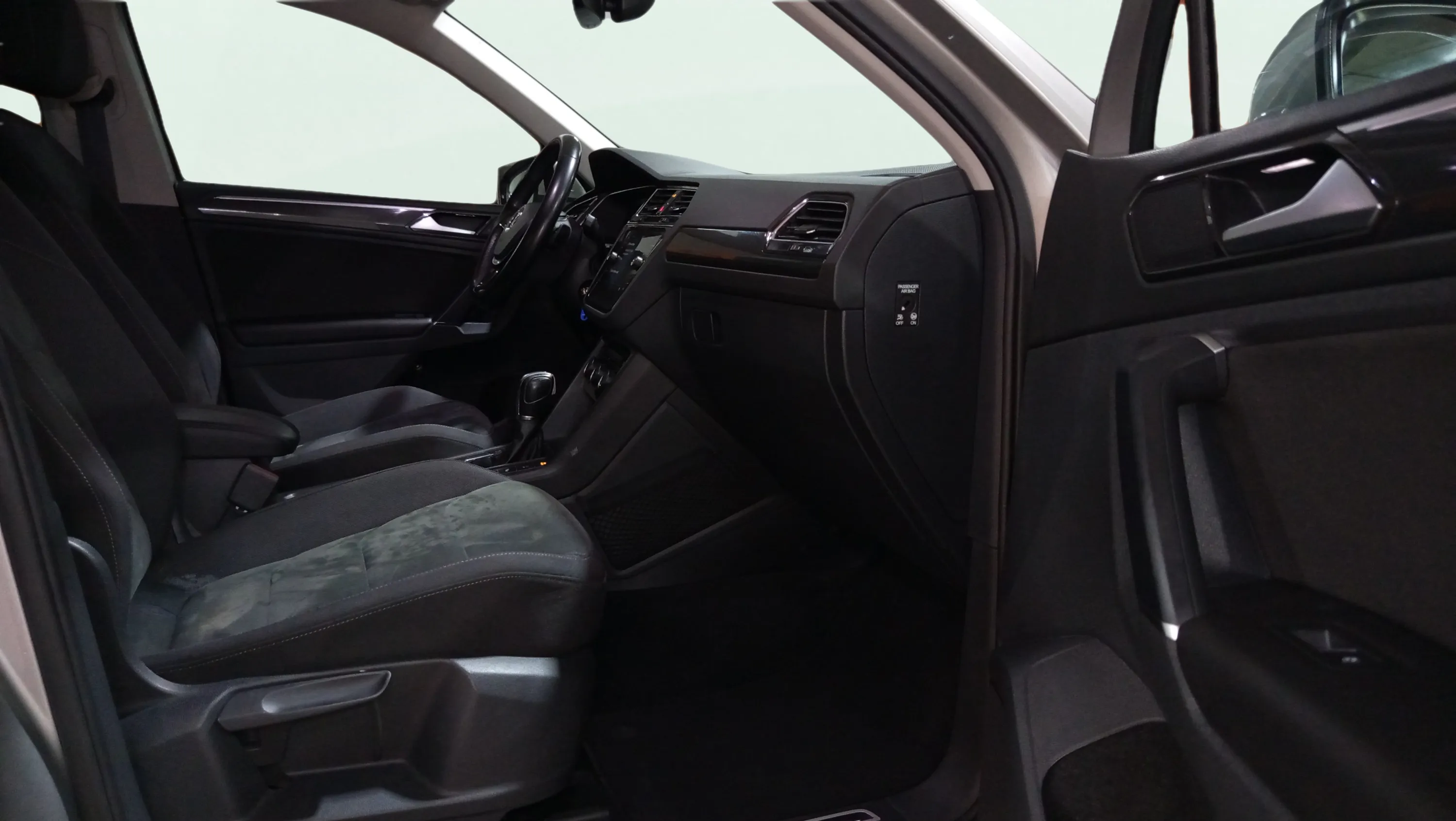 Volkswagen Tiguan Sport 2.0 TDI DSG - foto 35