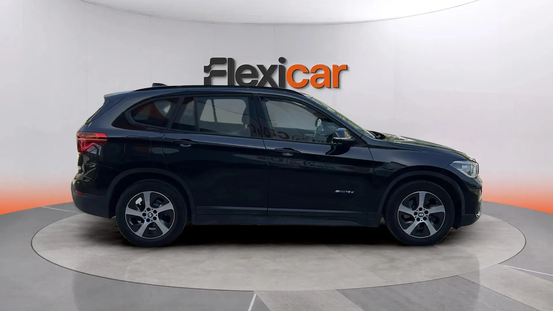 BMW X1 xDrive18d - foto 5