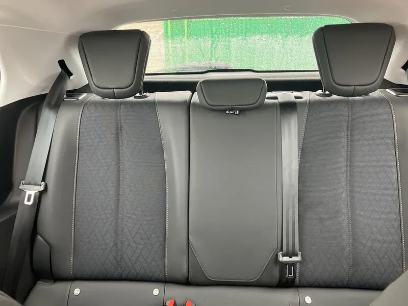Opel Corsa 1.2T XHL Elegance - foto 35