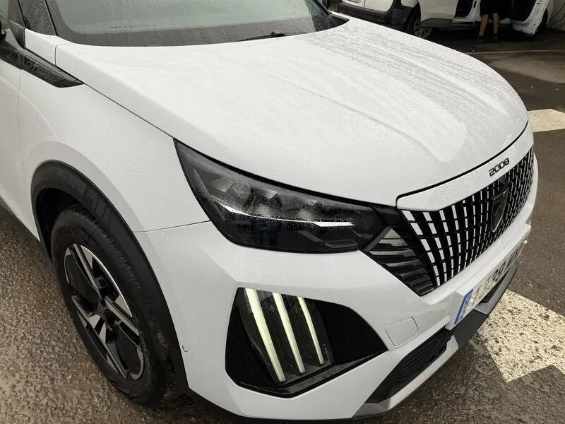 Peugeot 2008 GT PureTech 130 - foto 10