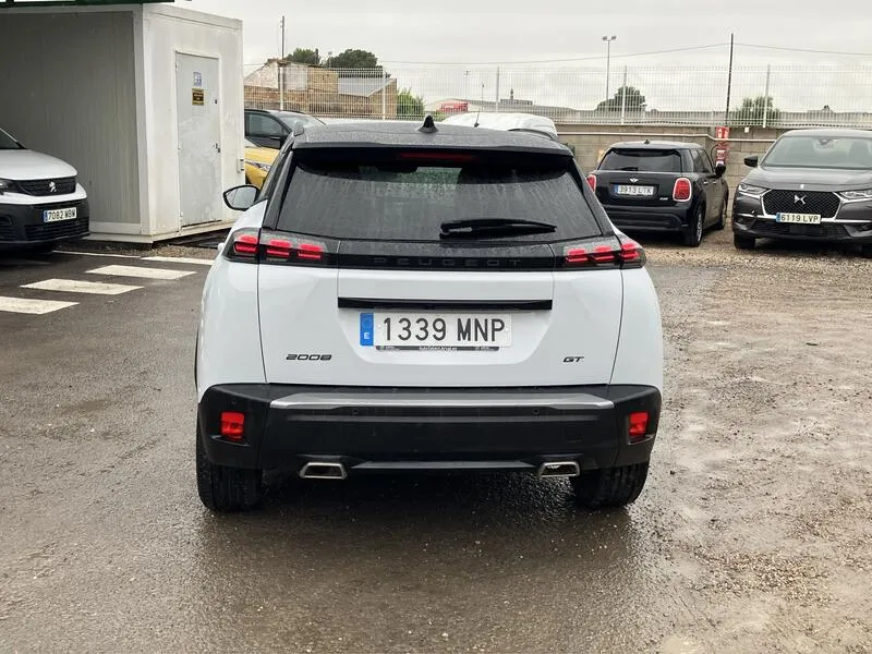 Peugeot 2008 GT PureTech 130 - foto 5