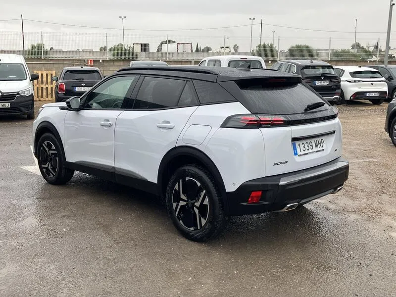 Peugeot 2008 GT PureTech 130 - foto 4