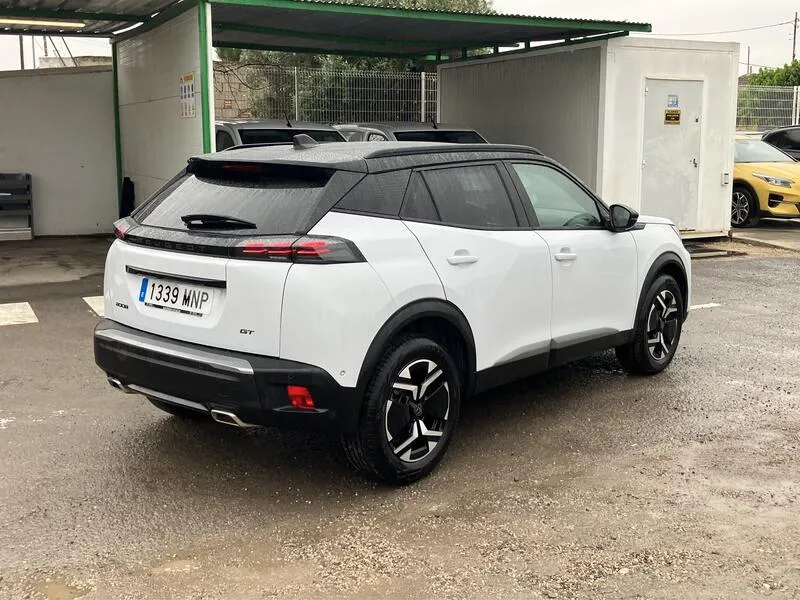 Peugeot 2008 GT PureTech 130 - foto 6